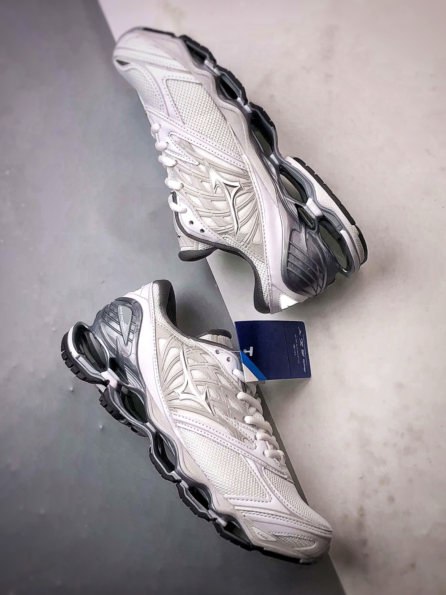 Mizuno Wave Prophecy Ls 白色 镂空潮流科技缓震网面休闲跑步鞋