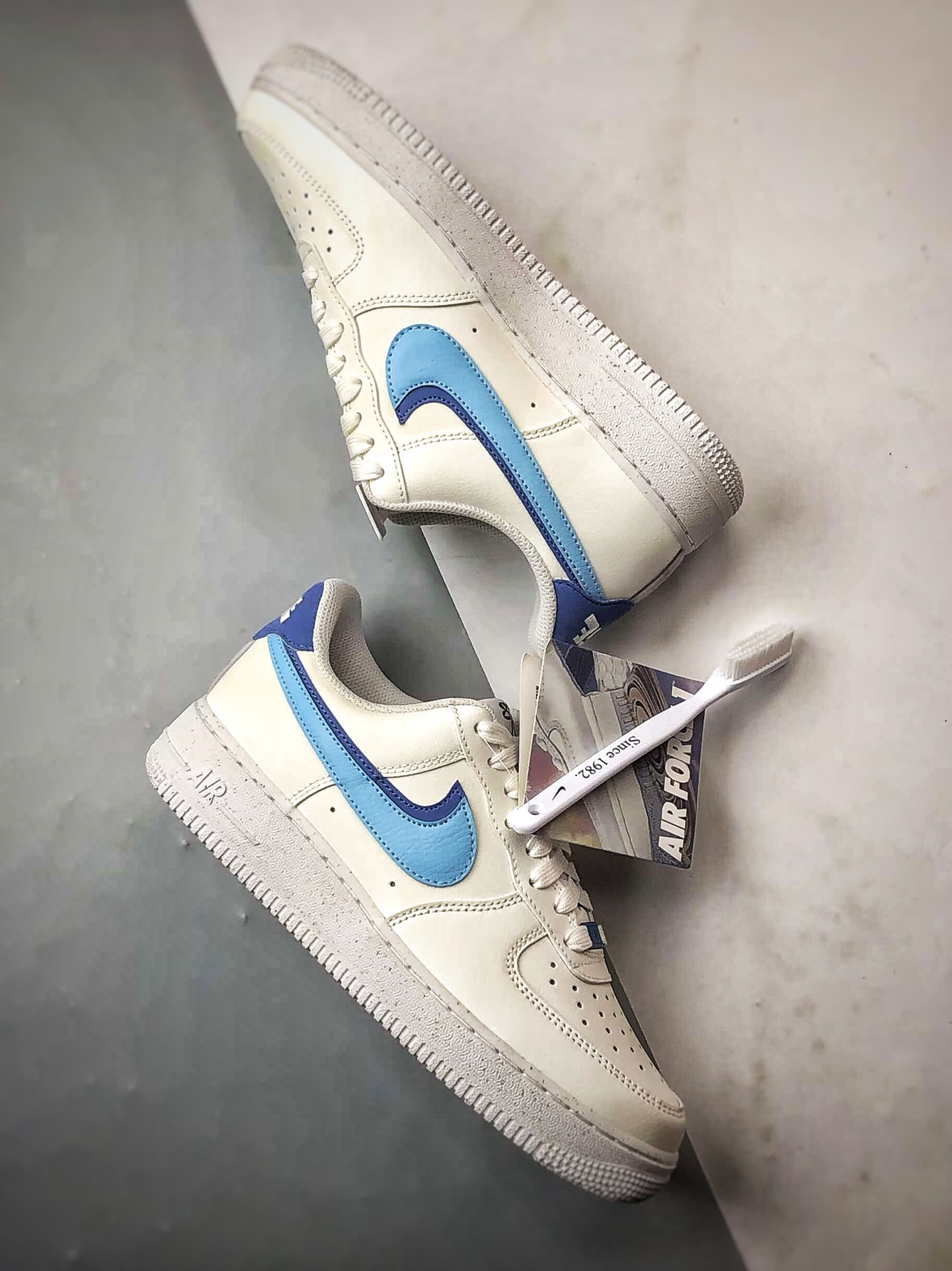 Air Force 1 Low ”82” 白蓝 DO9786-100-Top High Quatity Cheap Sneakers Fashion Clothing Clothes Bags handbags Shoes of all Brand wholesale With The best Quality And Beautiful Price from China Factory Chinese suppliers wholesaler seller Air Force 1 Low ”82” 白蓝 DO9786-100