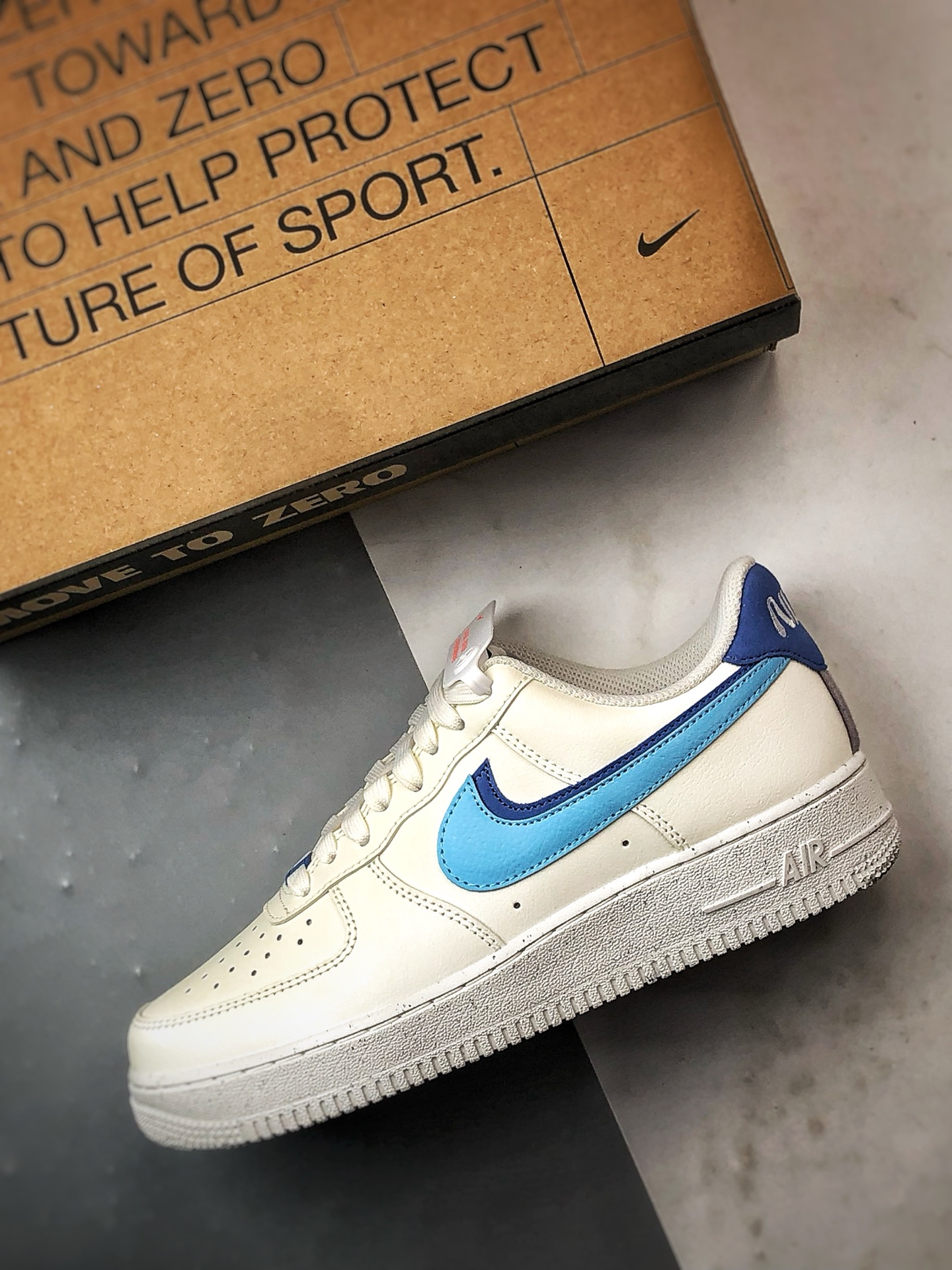 Air Force 1 Low ”82” 白蓝 DO9786-100-Top High Quatity Cheap Sneakers Fashion Clothing Clothes Bags handbags Shoes of all Brand wholesale With The best Quality And Beautiful Price from China Factory Chinese suppliers wholesaler seller Air Force 1 Low ”82” 白蓝 DO9786-100