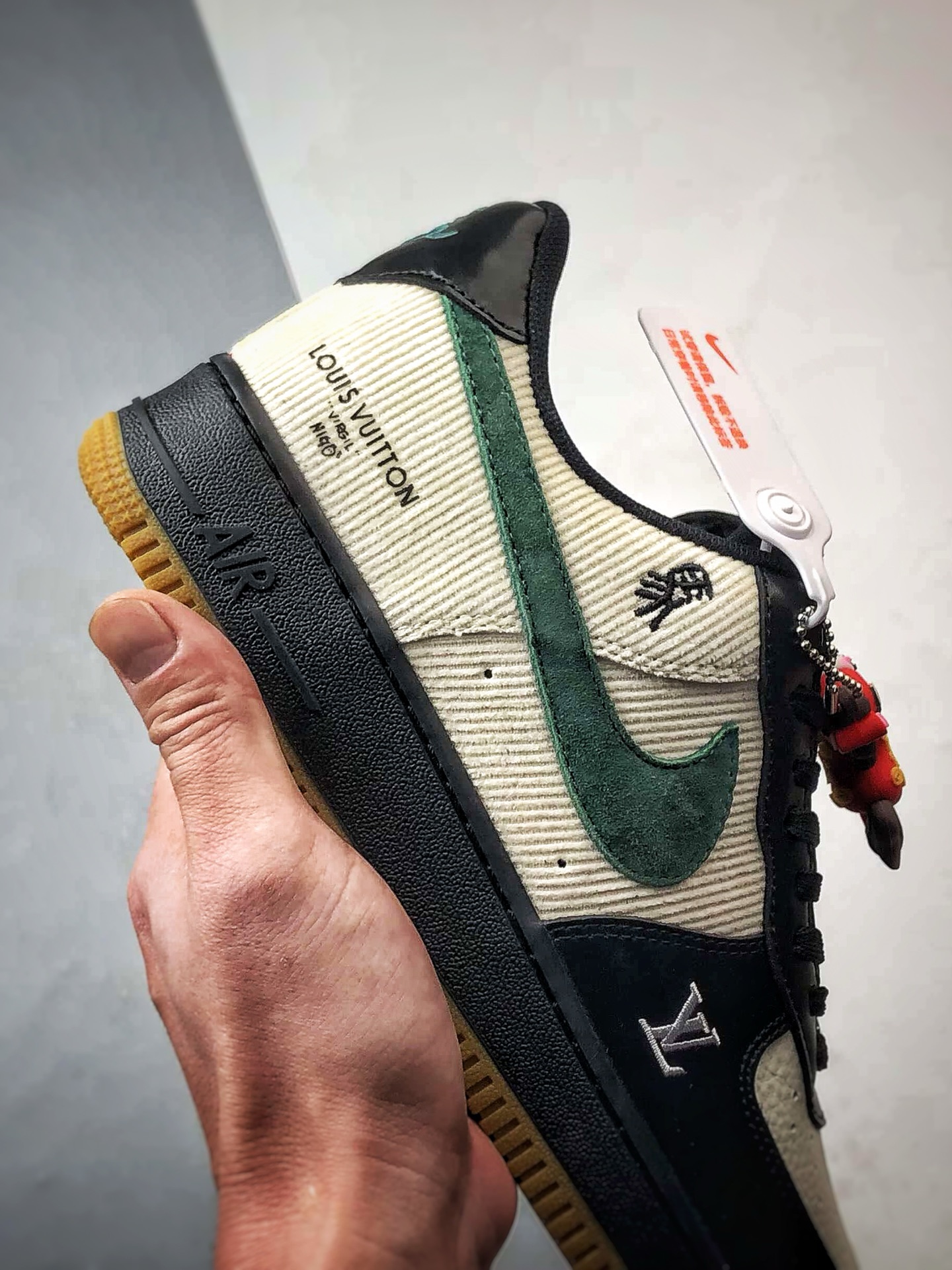 LV x Air Force 1 Low 马年米黑绿 XY9025-005