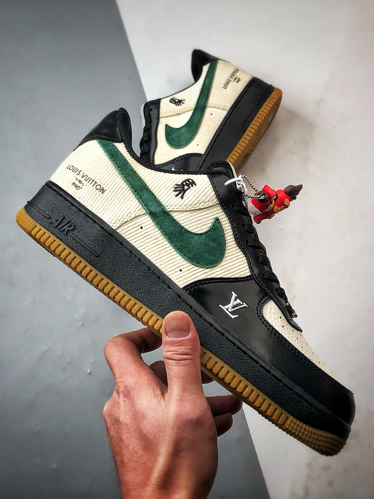 LV x Air Force 1 Low 马年米黑绿 XY9025-005