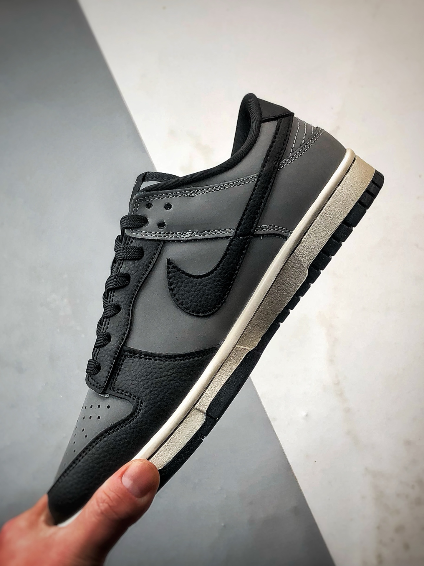 290 NK Dunk Low Retro ”DIY高端定制” LV马年深灰黑 低帮休闲运动板鞋 NH0601-481-Chinese UA Cheap High Quatity Brand Clothes Bags handbags Sneakers wholesale wholesaler seller from China Factory suppliers Fashion Clothing Shoes best Quality Beautiful Price 290 NK Dunk Low Retro ”DIY高端定制” LV马年深灰黑 低帮休闲运动板鞋 NH0601-481
