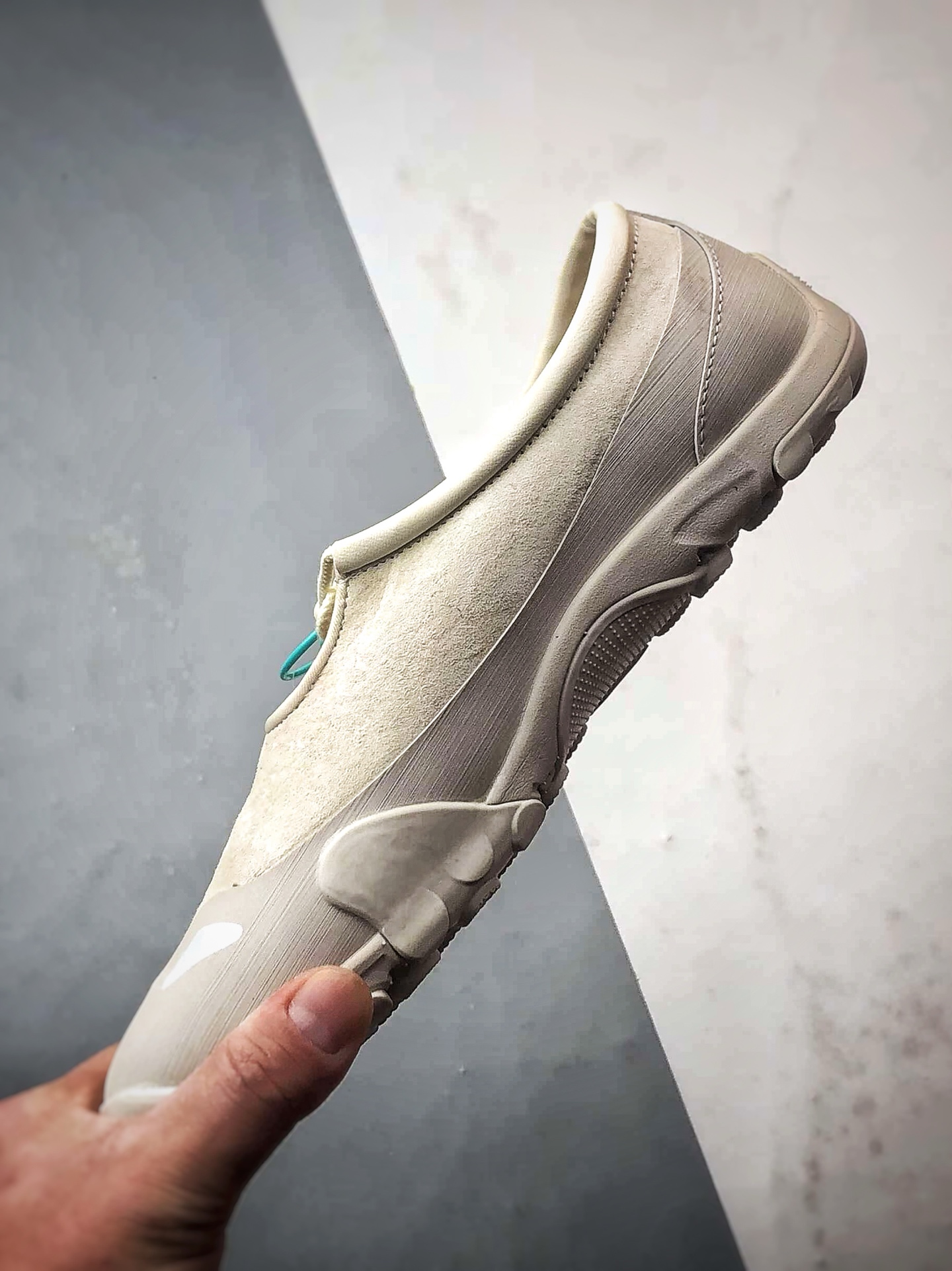New Balance TDS MT10T V1 米色 复古薄底百搭时尚生活休闲鞋 MT10TTD-Top High Quatity Cheap Sneakers Fashion Clothing Clothes Bags handbags Shoes of all Brand wholesale With The best Quality And Beautiful Price from China Factory Chinese suppliers wholesaler seller New Balance TDS MT10T V1 米色 复古薄底百搭时尚生活休闲鞋 MT10TTD