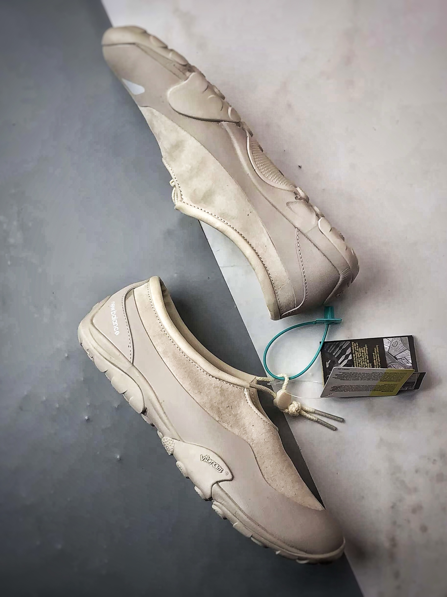 New Balance TDS MT10T V1 米色 复古薄底百搭时尚生活休闲鞋 MT10TTD-Top High Quatity Cheap Sneakers Fashion Clothing Clothes Bags handbags Shoes of all Brand wholesale With The best Quality And Beautiful Price from China Factory Chinese suppliers wholesaler seller New Balance TDS MT10T V1 米色 复古薄底百搭时尚生活休闲鞋 MT10TTD