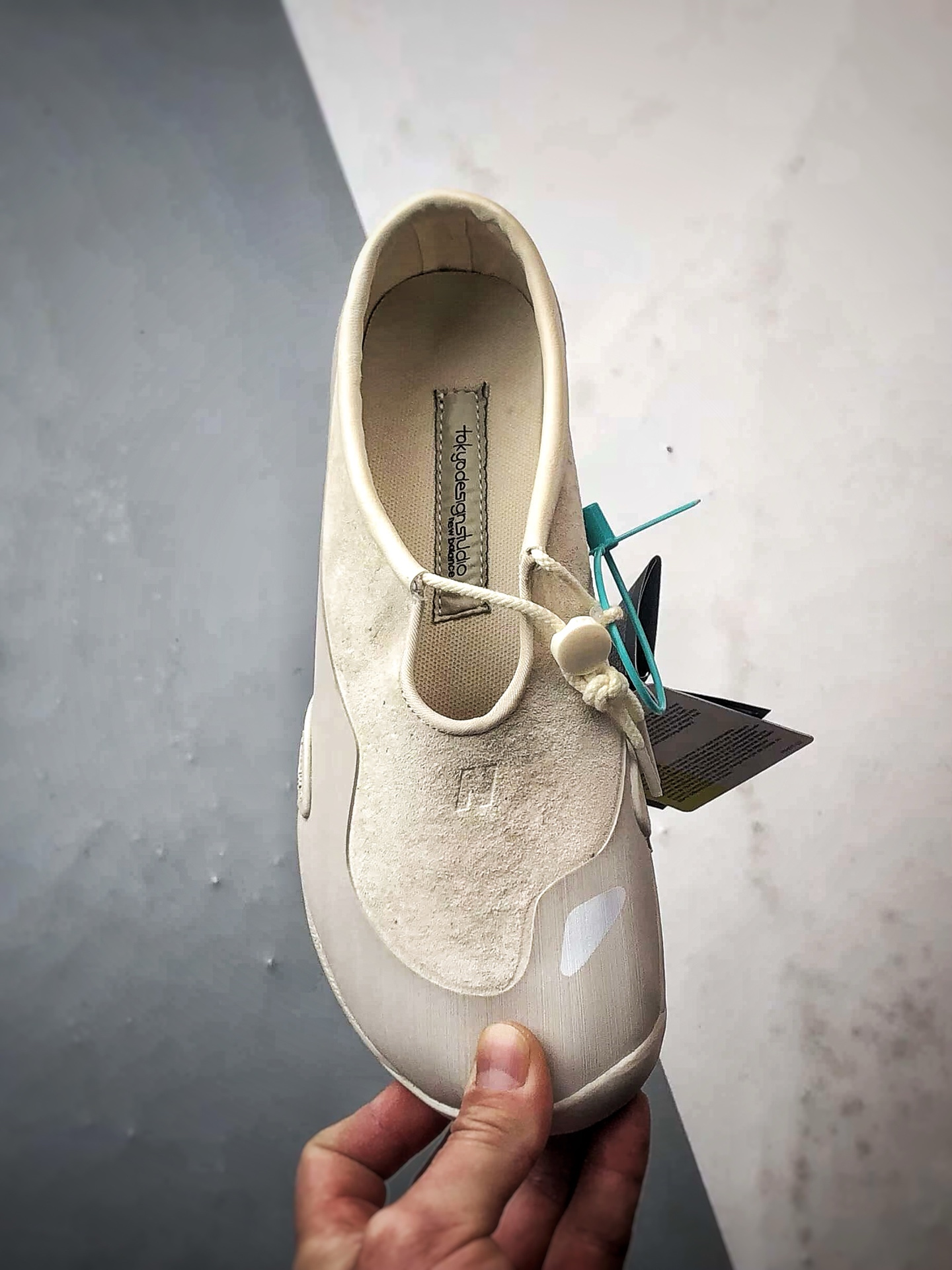 New Balance TDS MT10T V1 米色 复古薄底百搭时尚生活休闲鞋 MT10TTD-Top High Quatity Cheap Sneakers Fashion Clothing Clothes Bags handbags Shoes of all Brand wholesale With The best Quality And Beautiful Price from China Factory Chinese suppliers wholesaler seller New Balance TDS MT10T V1 米色 复古薄底百搭时尚生活休闲鞋 MT10TTD