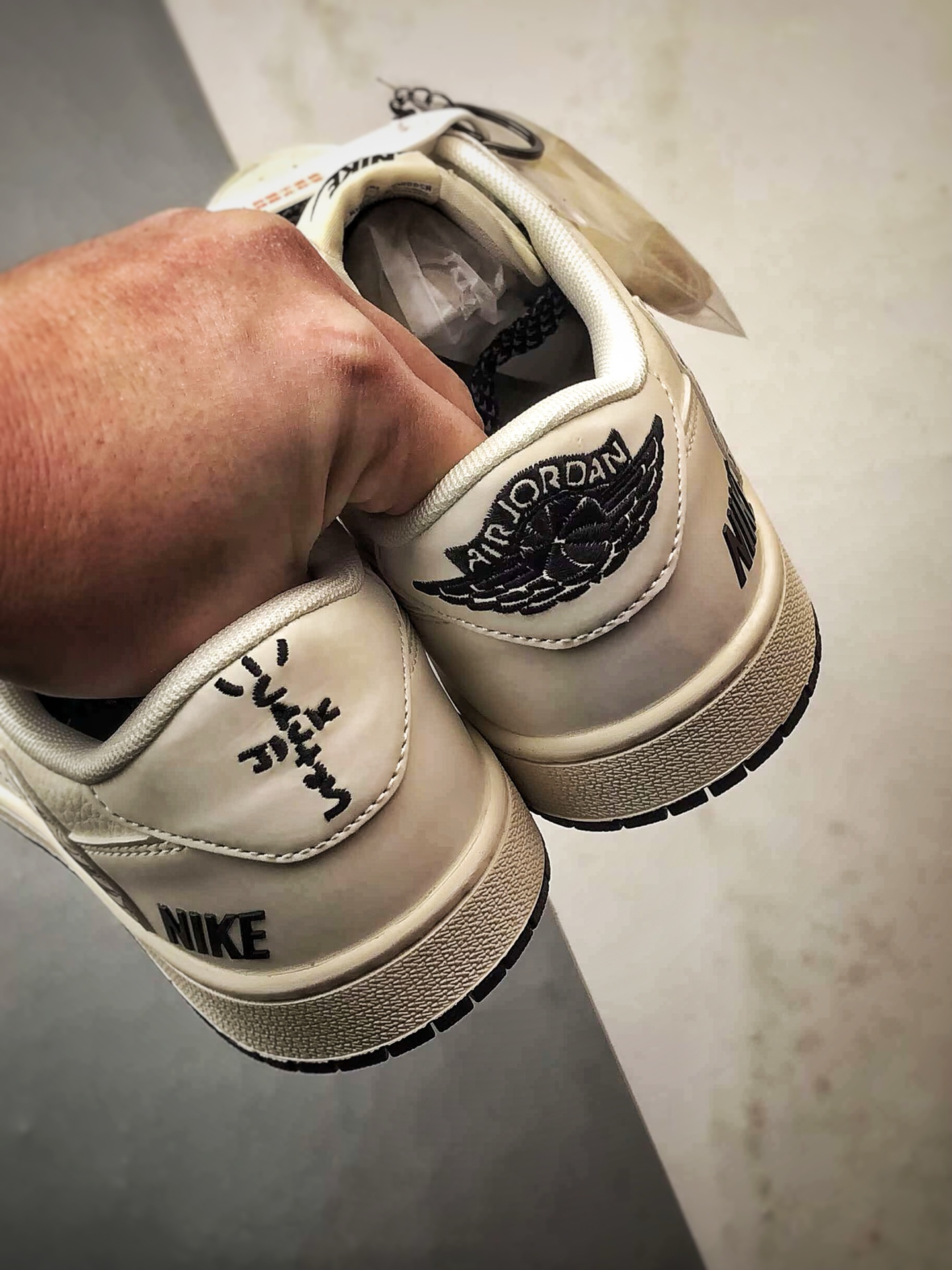 290 Air Jordan 1 Low ”高端定制” 米白黑涂鸦反光倒钩 HH7518-091-Chinese UA Cheap High Quatity Brand Clothes Bags handbags Sneakers wholesale wholesaler seller from China Factory suppliers Fashion Clothing Shoes best Quality Beautiful Price 290 Air Jordan 1 Low ”高端定制” 米白黑涂鸦反光倒钩 HH7518-091