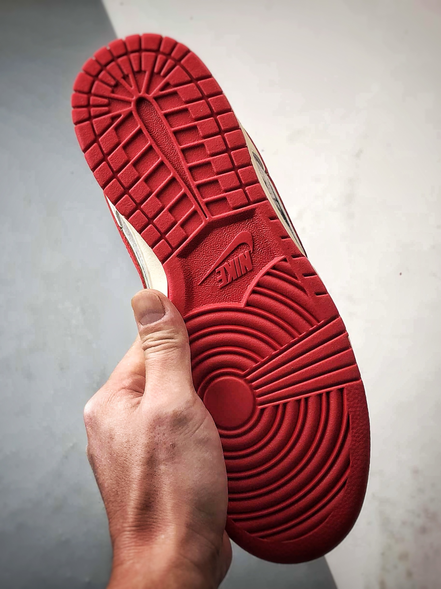 NK Dunk Low Retro ”DIY高端定制” 马到成功米灰红 低帮休闲运动板鞋 QW5288-116-Top High Quatity Cheap Sneakers Fashion Clothing Clothes Bags handbags Shoes of all Brand wholesale With The best Quality And Beautiful Price from China Factory Chinese suppliers wholesaler seller NK Dunk Low Retro ”DIY高端定制” 马到成功米灰红 低帮休闲运动板鞋 QW5288-116