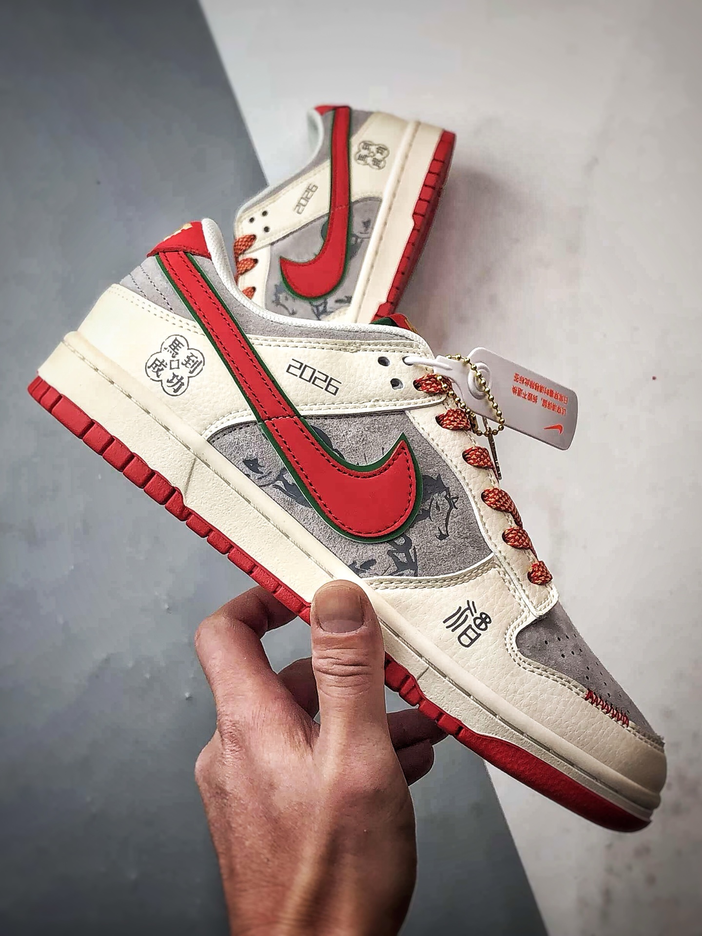 NK Dunk Low Retro ”DIY高端定制” 马到成功米灰红 低帮休闲运动板鞋 QW5288-116-Top High Quatity Cheap Sneakers Fashion Clothing Clothes Bags handbags Shoes of all Brand wholesale With The best Quality And Beautiful Price from China Factory Chinese suppliers wholesaler seller NK Dunk Low Retro ”DIY高端定制” 马到成功米灰红 低帮休闲运动板鞋 QW5288-116