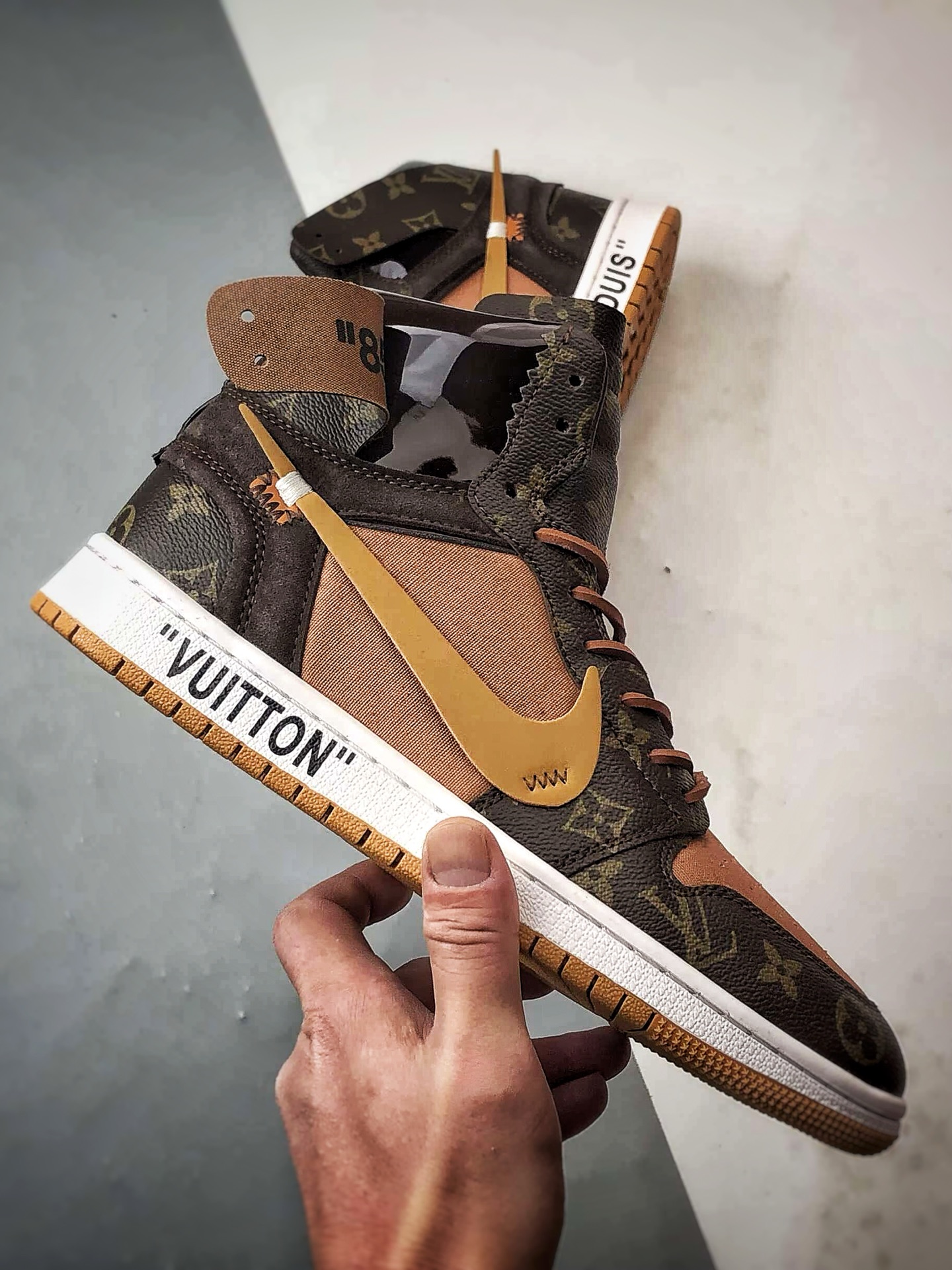 1v x Air Jordan 1 High 棕色 联名款高帮复古篮球鞋-Top High Quatity Cheap Sneakers Fashion Clothing Clothes Bags handbags Shoes of all Brand wholesale With The best Quality And Beautiful Price from China Factory Chinese suppliers wholesaler seller 1v x Air Jordan 1 High 棕色 联名款高帮复古篮球鞋