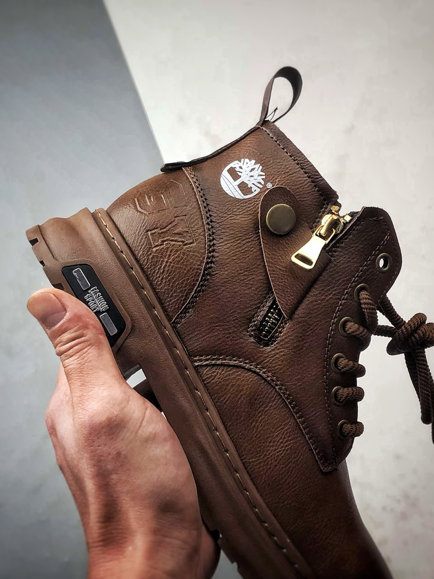 Timberland 添柏岚/天伯伦 秋冬新款 户外中帮休闲大黄靴 TB99897-Top High Quatity Cheap Sneakers Fashion Clothing Clothes Bags handbags Shoes of all Brand wholesale With The best Quality And Beautiful Price from China Factory Chinese suppliers wholesaler seller Timberland 添柏岚/天伯伦 秋冬新款 户外中帮休闲大黄靴 TB99897