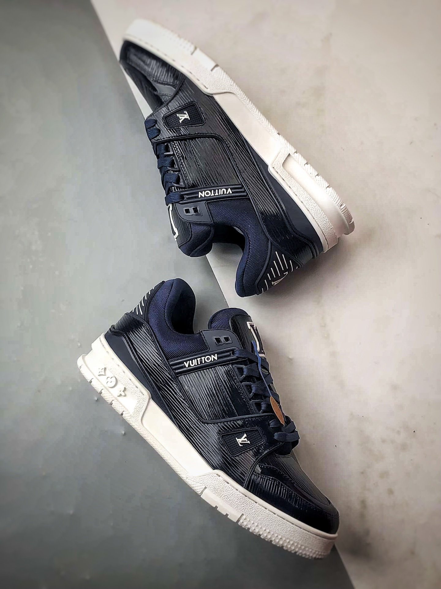 620 驴牌 Trainer 系列板鞋 漆皮海军蓝-Chinese UA Cheap High Quatity Brand Clothes Bags handbags Sneakers wholesale wholesaler seller from China Factory suppliers Fashion Clothing Shoes best Quality Beautiful Price 620 驴牌 Trainer 系列板鞋 漆皮海军蓝