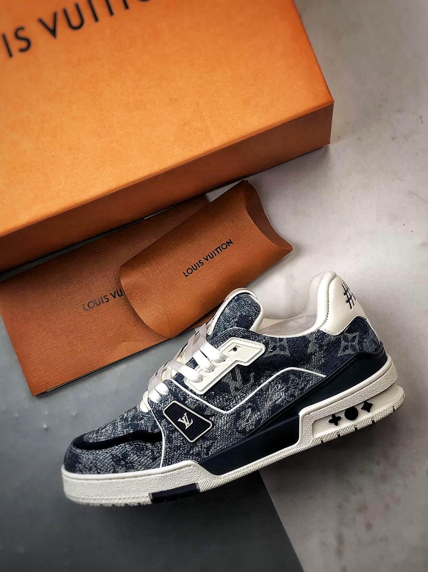 驴牌 Trainer 系列板鞋 蓝牛仔 小红书种草推荐-Top High Quatity Cheap Sneakers Fashion Clothing Clothes Bags handbags Shoes of all Brand wholesale With The best Quality And Beautiful Price from China Factory Chinese suppliers wholesaler seller 驴牌 Trainer 系列板鞋 蓝牛仔 小红书种草推荐