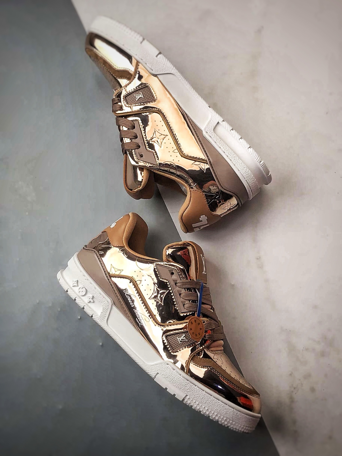 620 驴牌 Trainer 系列板鞋 金属玫瑰金 小红书种草推荐-Chinese UA Cheap High Quatity Brand Clothes Bags handbags Sneakers wholesale wholesaler seller from China Factory suppliers Fashion Clothing Shoes best Quality Beautiful Price 620 驴牌 Trainer 系列板鞋 金属玫瑰金 小红书种草推荐