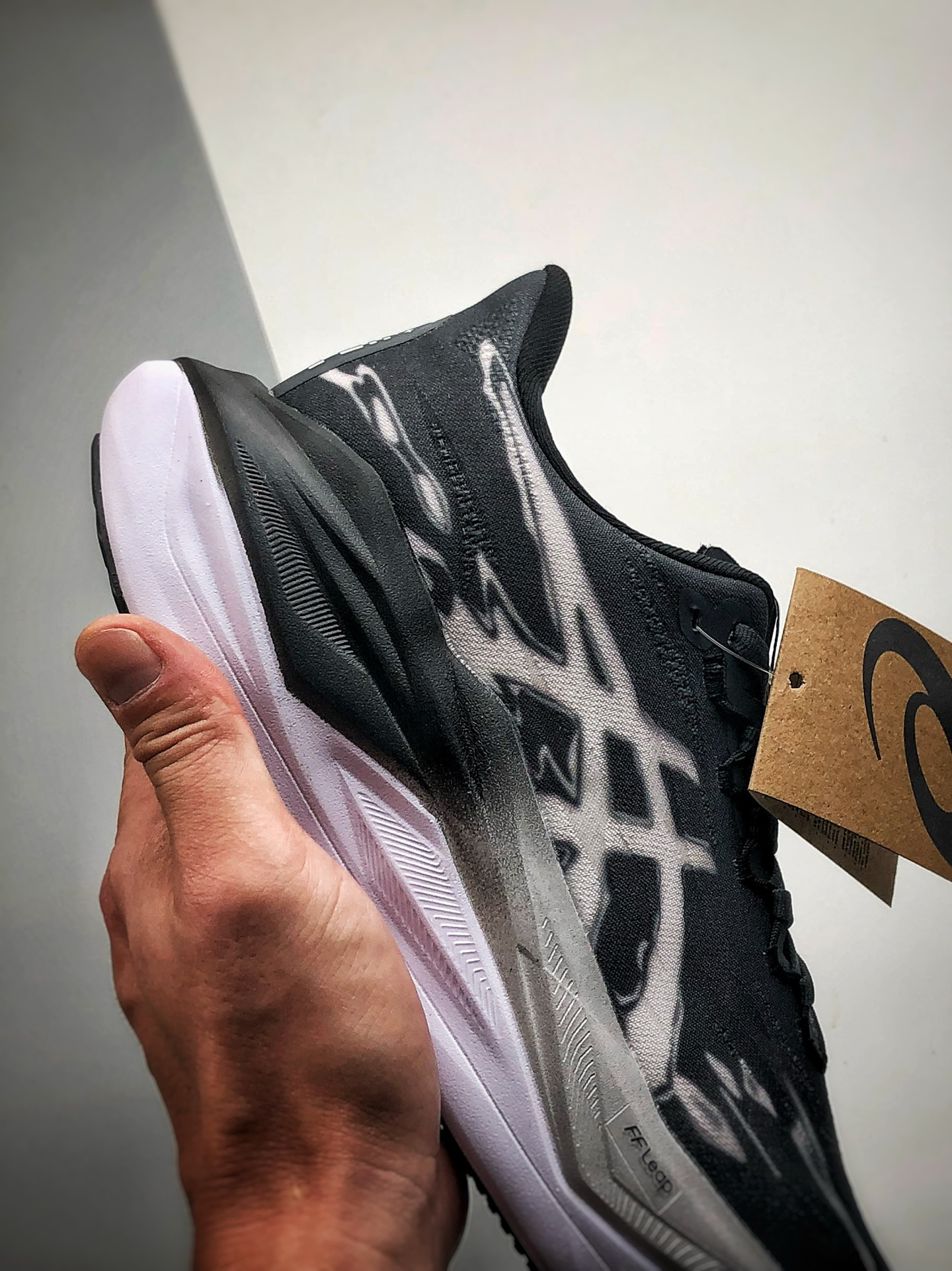 200 Asics SuperBlast 3 黑白 轻量回弹舒适透气支撑跑步鞋 1013A168-206-Chinese UA Cheap High Quatity Brand Clothes Bags handbags Sneakers wholesale wholesaler seller from China Factory suppliers Fashion Clothing Shoes best Quality Beautiful Price 200 Asics SuperBlast 3 黑白 轻量回弹舒适透气支撑跑步鞋 1013A168-206