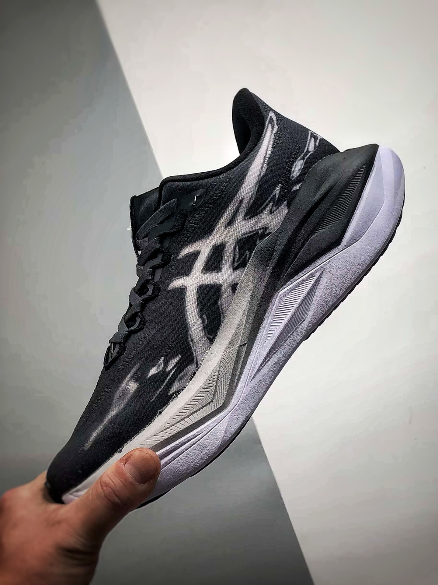 200 Asics SuperBlast 3 黑白 轻量回弹舒适透气支撑跑步鞋 1013A168-206-Chinese UA Cheap High Quatity Brand Clothes Bags handbags Sneakers wholesale wholesaler seller from China Factory suppliers Fashion Clothing Shoes best Quality Beautiful Price 200 Asics SuperBlast 3 黑白 轻量回弹舒适透气支撑跑步鞋 1013A168-206