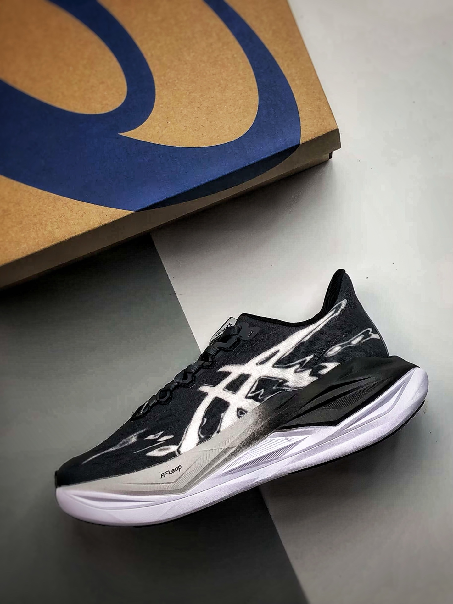 200 Asics SuperBlast 3 黑白 轻量回弹舒适透气支撑跑步鞋 1013A168-206-Chinese UA Cheap High Quatity Brand Clothes Bags handbags Sneakers wholesale wholesaler seller from China Factory suppliers Fashion Clothing Shoes best Quality Beautiful Price 200 Asics SuperBlast 3 黑白 轻量回弹舒适透气支撑跑步鞋 1013A168-206