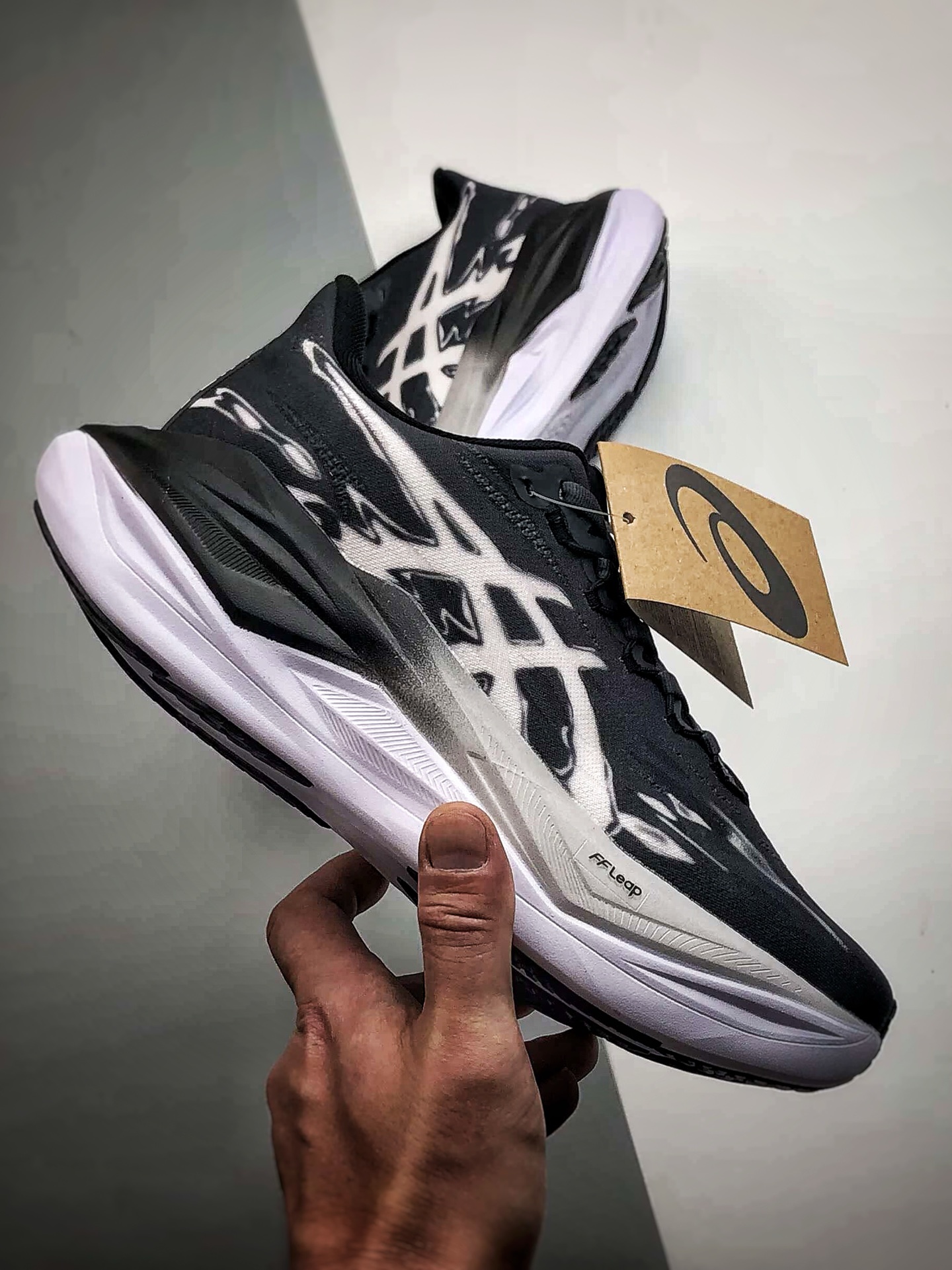 200 Asics SuperBlast 3 黑白 轻量回弹舒适透气支撑跑步鞋 1013A168-206-Chinese UA Cheap High Quatity Brand Clothes Bags handbags Sneakers wholesale wholesaler seller from China Factory suppliers Fashion Clothing Shoes best Quality Beautiful Price 200 Asics SuperBlast 3 黑白 轻量回弹舒适透气支撑跑步鞋 1013A168-206