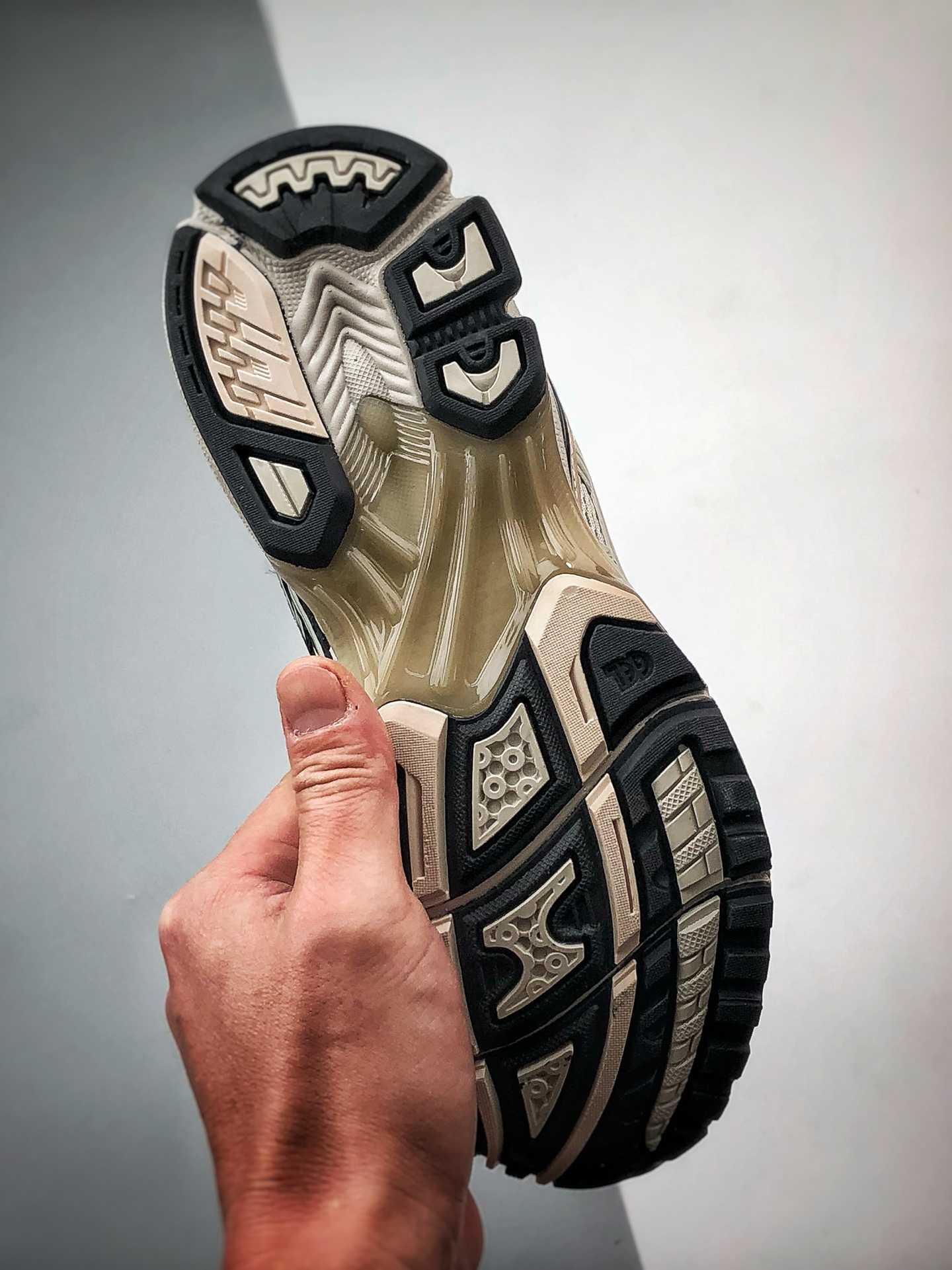 190 Asics Gel-Kayano 14 烟灰色 亚瑟士14代 纳米纤维气垫百搭休闲运动慢跑鞋 1203A549-021-Chinese UA Cheap High Quatity Brand Clothes Bags handbags Sneakers wholesale wholesaler seller from China Factory suppliers Fashion Clothing Shoes best Quality Beautiful Price 190 Asics Gel-Kayano 14 烟灰色 亚瑟士14代 纳米纤维气垫百搭休闲运动慢跑鞋 1203A549-021