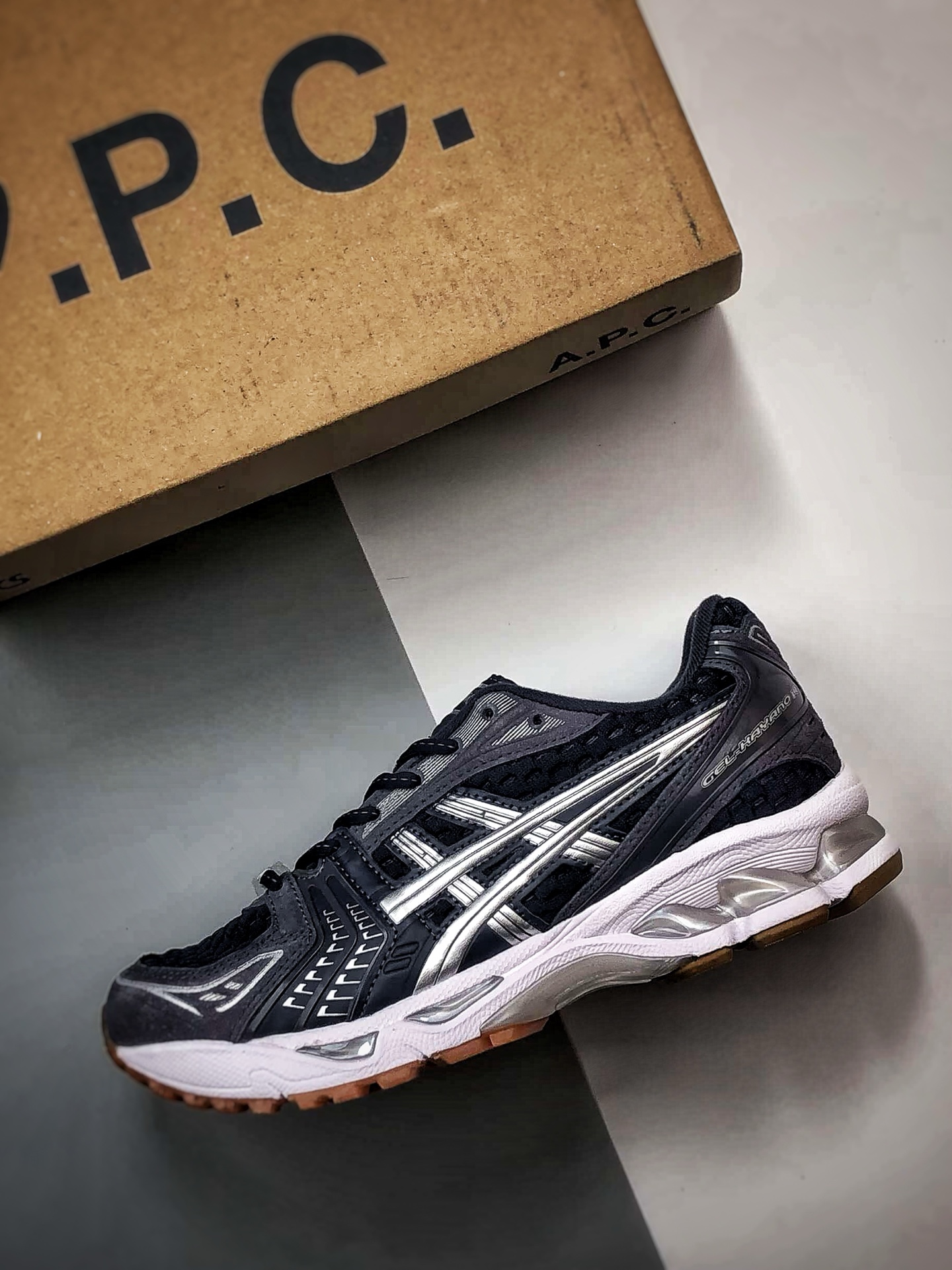 190 A.P.C x Asics Gel-Kayano 14 蓝灰色 亚瑟士14代 纳米纤维气垫百搭休闲运动慢跑鞋 1203A926-400-Chinese UA Cheap High Quatity Brand Clothes Bags handbags Sneakers wholesale wholesaler seller from China Factory suppliers Fashion Clothing Shoes best Quality Beautiful Price 190 A.P.C x Asics Gel-Kayano 14 蓝灰色 亚瑟士14代 纳米纤维气垫百搭休闲运动慢跑鞋 1203A926-400