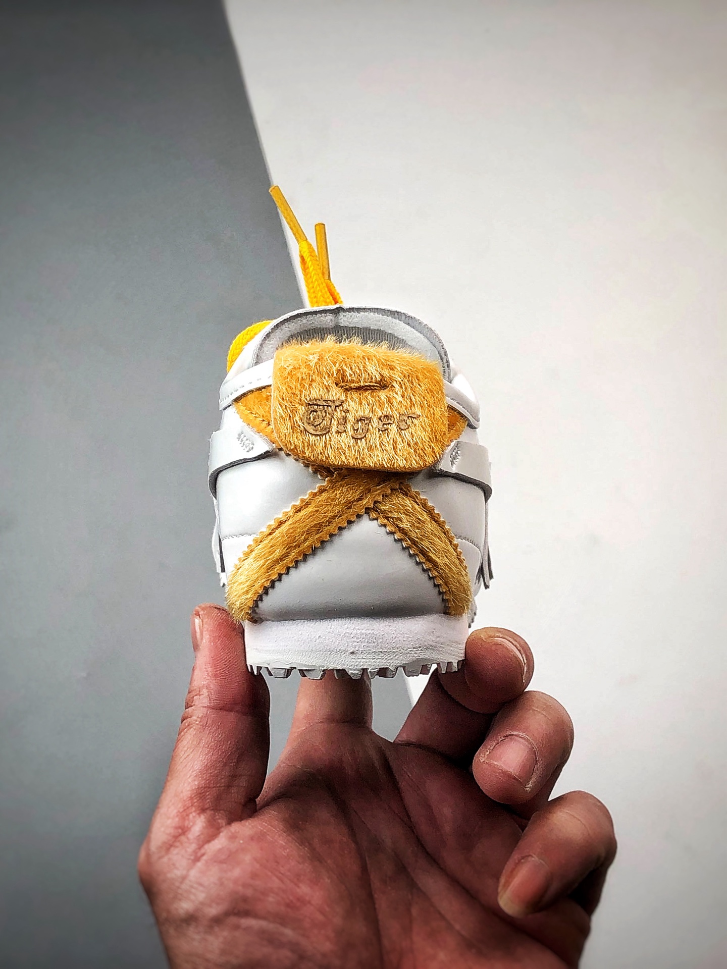 160 Asics 鬼冢虎 Mexico 66 GNY 白黄 1183C565-100