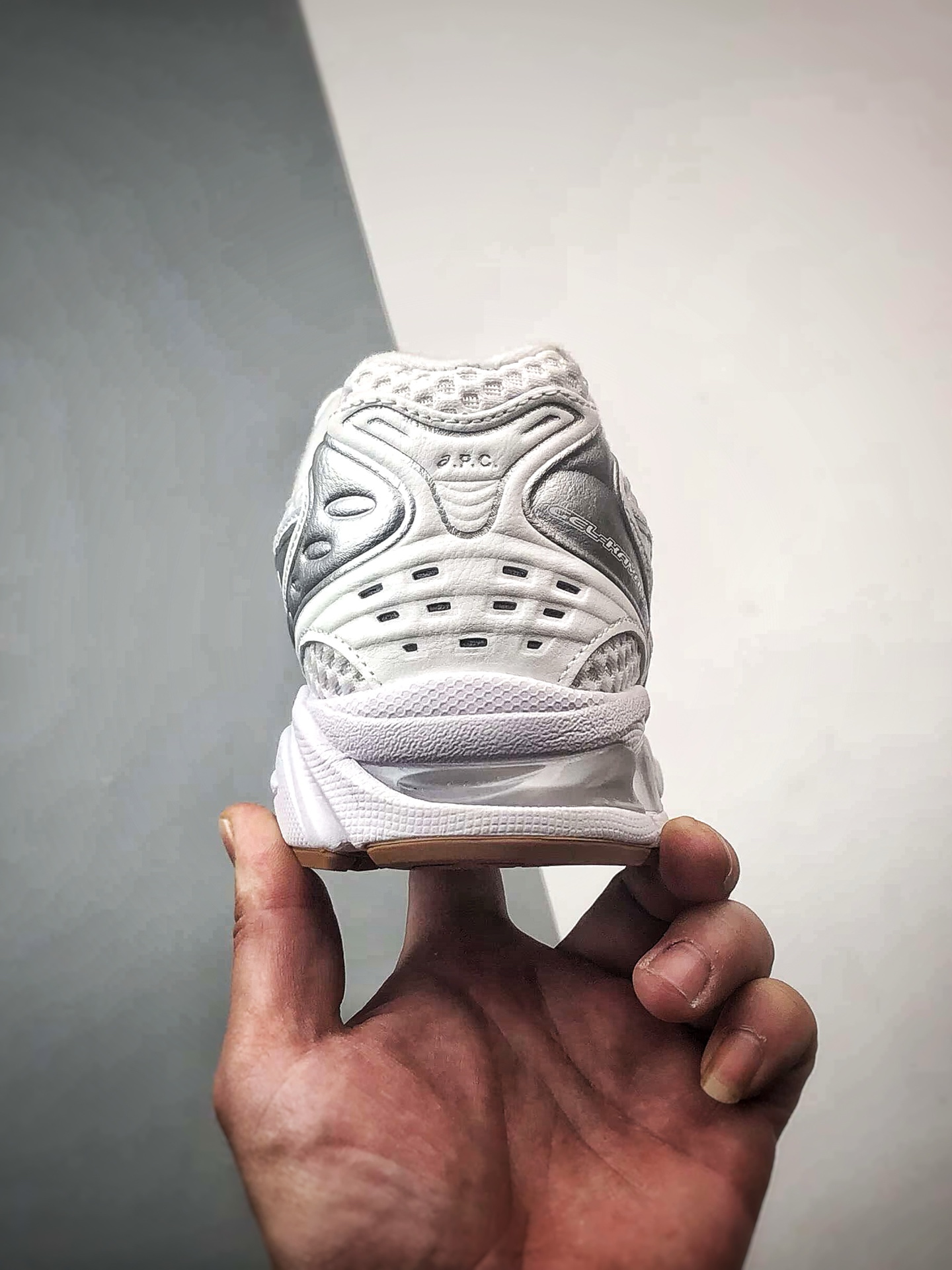 320 APC x Asics Gel-Kayano 14系列 白色 复古街头休闲运动跑步鞋 1201A727-100-Chinese UA Cheap High Quatity Brand Clothes Bags handbags Sneakers wholesale wholesaler seller from China Factory suppliers Fashion Clothing Shoes best Quality Beautiful Price 320 APC x Asics Gel-Kayano 14系列 白色 复古街头休闲运动跑步鞋 1201A727-100