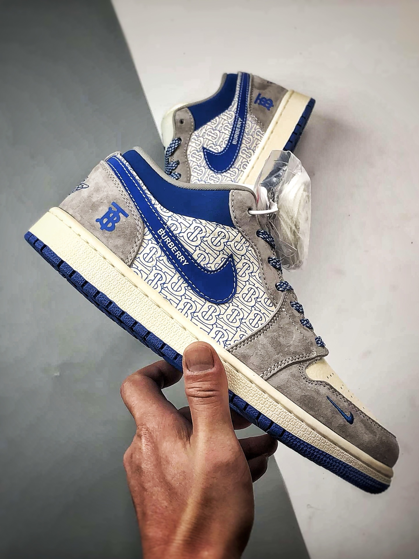 Air Jordan 1 Low ”高端定制” 巴宝莉印花米灰蓝 LD8888-016-Top High Quatity Cheap Sneakers Fashion Clothing Clothes Bags handbags Shoes of all Brand wholesale With The best Quality And Beautiful Price from China Factory Chinese suppliers wholesaler seller Air Jordan 1 Low ”高端定制” 巴宝莉印花米灰蓝 LD8888-016