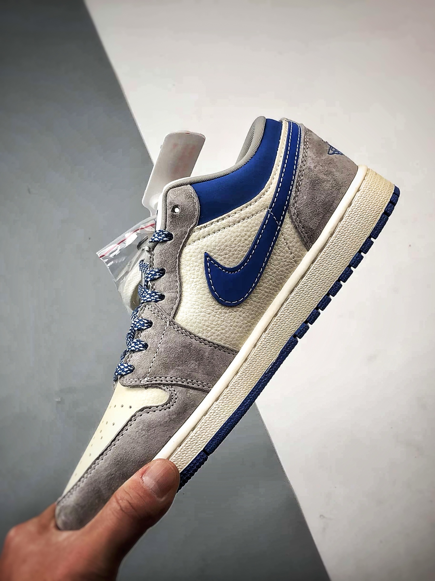 Air Jordan 1 Low ”高端定制” 巴宝莉印花米灰蓝 LD8888-016-Top High Quatity Cheap Sneakers Fashion Clothing Clothes Bags handbags Shoes of all Brand wholesale With The best Quality And Beautiful Price from China Factory Chinese suppliers wholesaler seller Air Jordan 1 Low ”高端定制” 巴宝莉印花米灰蓝 LD8888-016