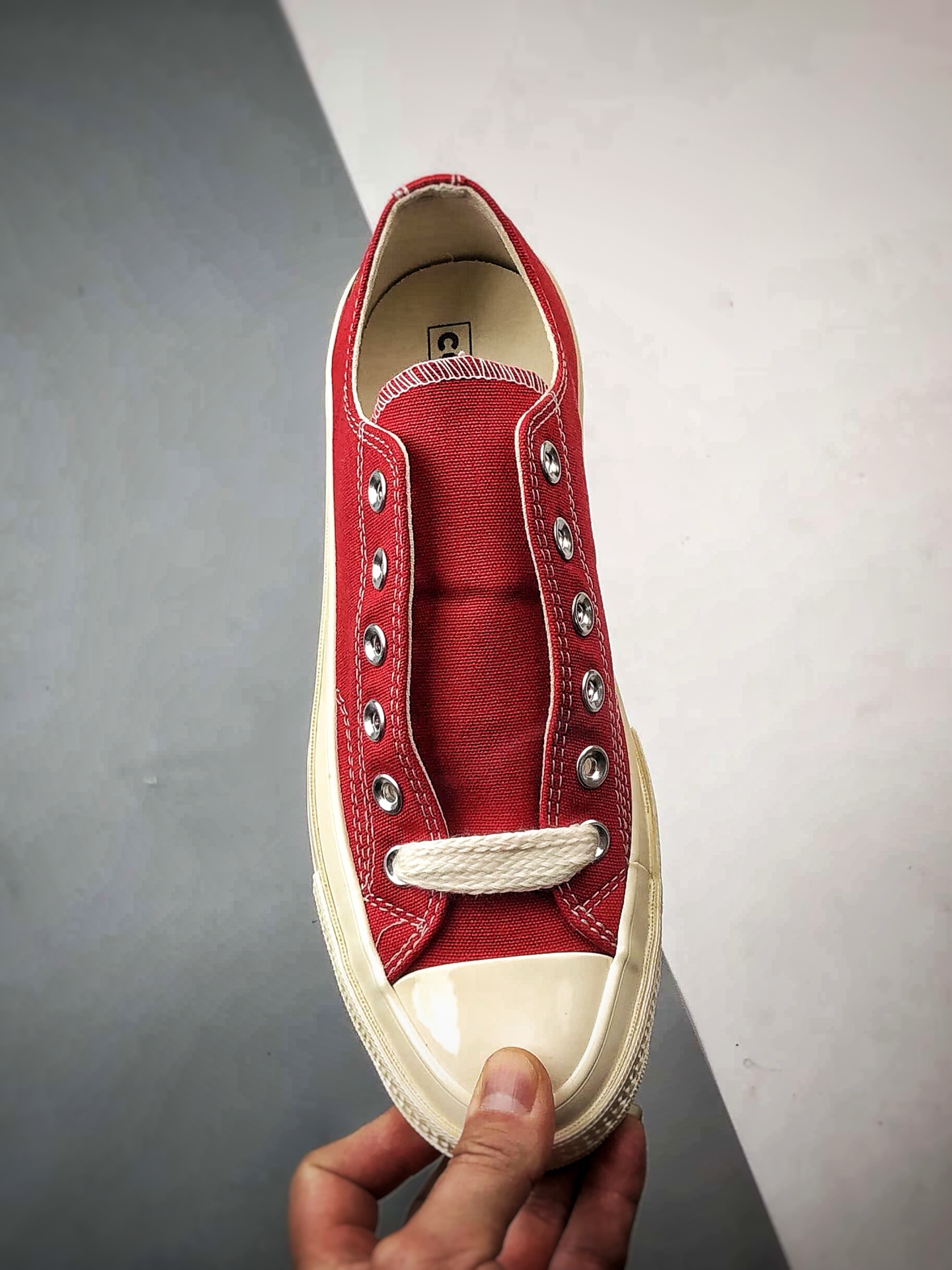 GOLF le FLEUR* x Converse Darryl Chuck 70 红色 联名款柔软舒适薄底低帮休闲板鞋 A12145C-Top High Quatity Cheap Sneakers Fashion Clothing Clothes Bags handbags Shoes of all Brand wholesale With The best Quality And Beautiful Price from China Factory Chinese suppliers wholesaler seller GOLF le FLEUR* x Converse Darryl Chuck 70 红色 联名款柔软舒适薄底低帮休闲板鞋 A12145C