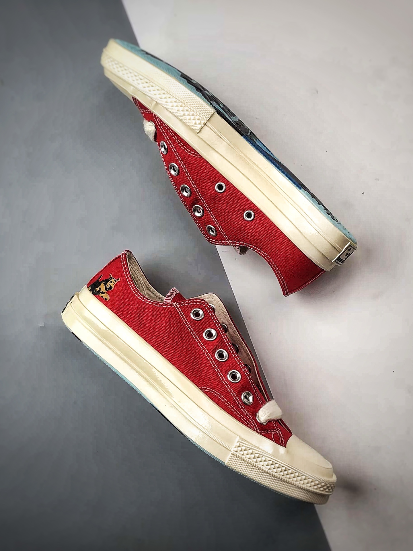 GOLF le FLEUR* x Converse Darryl Chuck 70 红色 联名款柔软舒适薄底低帮休闲板鞋 A12145C-Top High Quatity Cheap Sneakers Fashion Clothing Clothes Bags handbags Shoes of all Brand wholesale With The best Quality And Beautiful Price from China Factory Chinese suppliers wholesaler seller GOLF le FLEUR* x Converse Darryl Chuck 70 红色 联名款柔软舒适薄底低帮休闲板鞋 A12145C