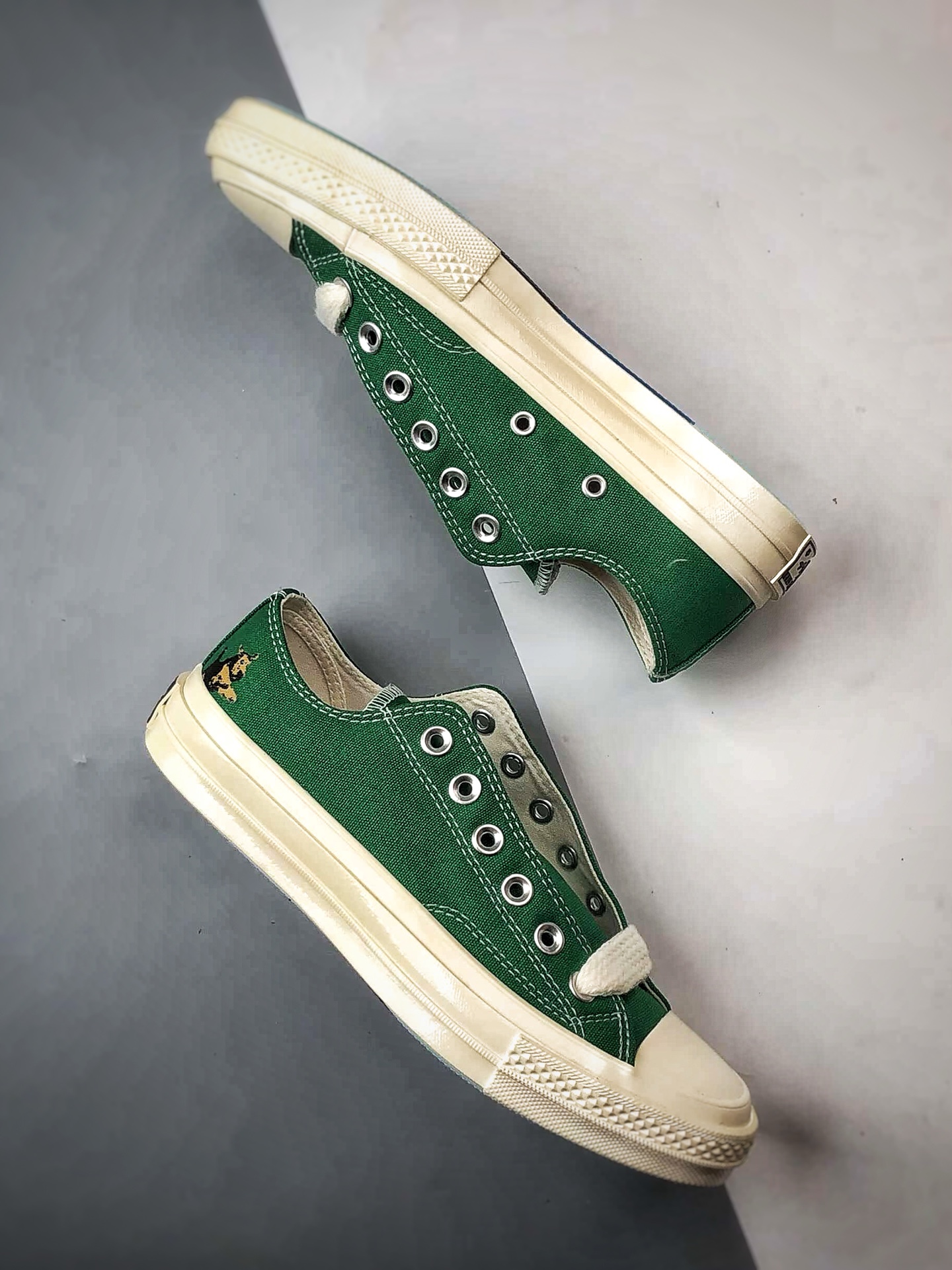 GOLF le FLEUR* x Converse Darryl Chuck 70 绿色 联名款柔软舒适薄底低帮休闲板鞋 A12143C-Top High Quatity Cheap Sneakers Fashion Clothing Clothes Bags handbags Shoes of all Brand wholesale With The best Quality And Beautiful Price from China Factory Chinese suppliers wholesaler seller GOLF le FLEUR* x Converse Darryl Chuck 70 绿色 联名款柔软舒适薄底低帮休闲板鞋 A12143C