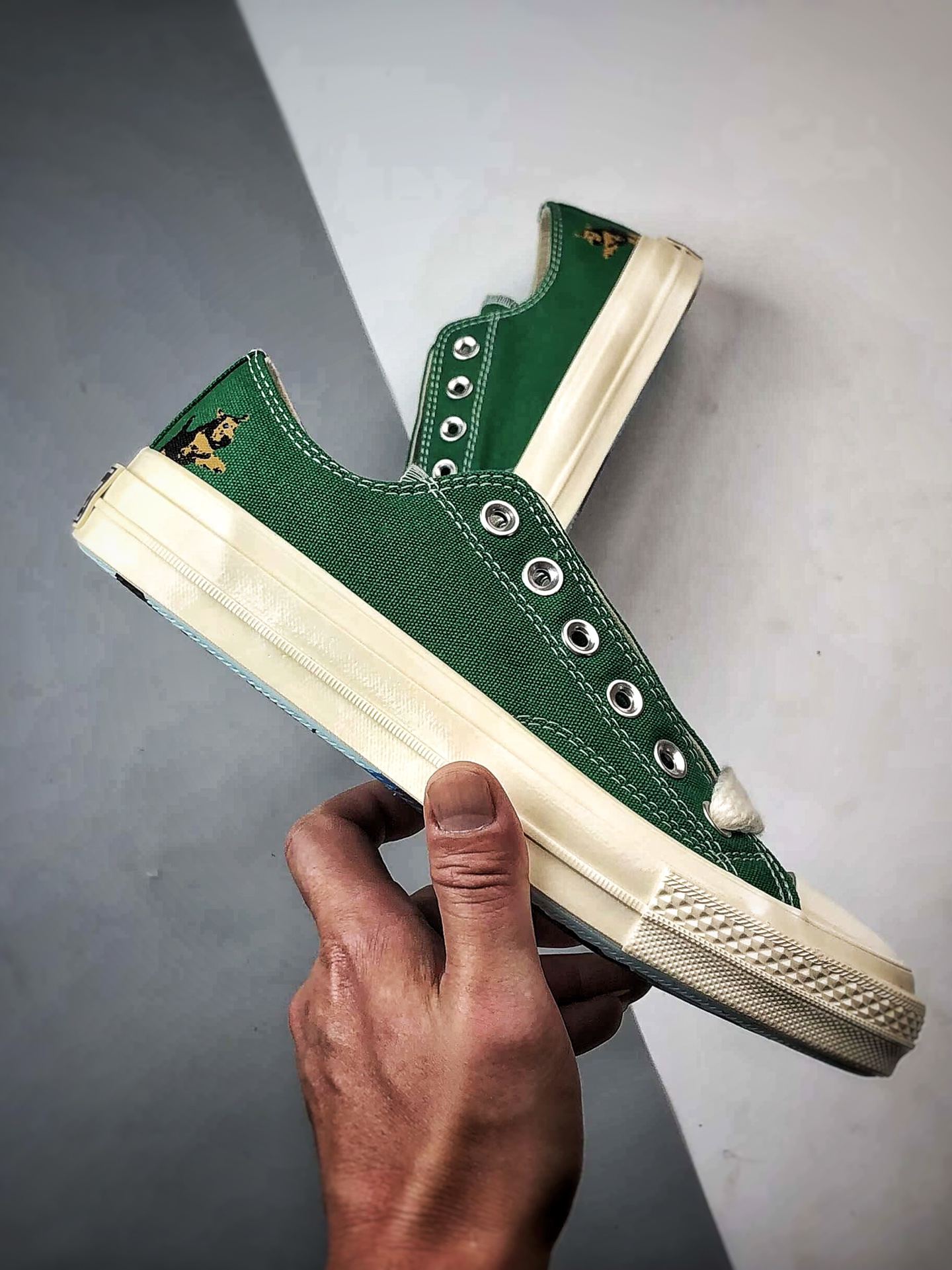 GOLF le FLEUR* x Converse Darryl Chuck 70 绿色 联名款柔软舒适薄底低帮休闲板鞋 A12143C-Top High Quatity Cheap Sneakers Fashion Clothing Clothes Bags handbags Shoes of all Brand wholesale With The best Quality And Beautiful Price from China Factory Chinese suppliers wholesaler seller GOLF le FLEUR* x Converse Darryl Chuck 70 绿色 联名款柔软舒适薄底低帮休闲板鞋 A12143C