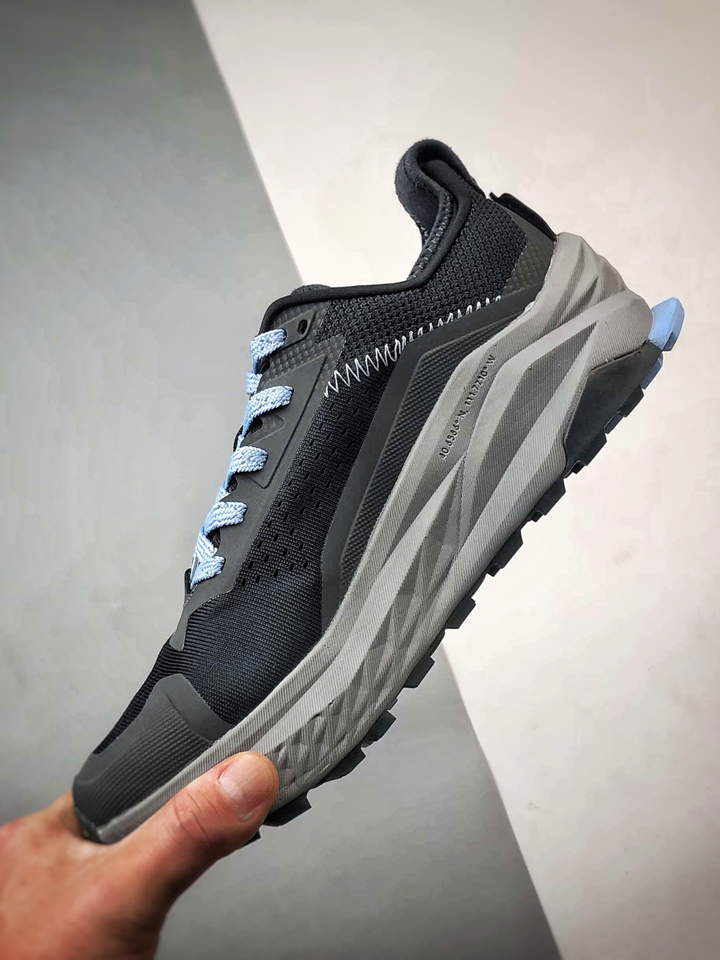230 Altra Olympus 6 黑蓝色 户外时尚舒适缓震越野跑步鞋-Chinese UA Cheap High Quatity Brand Clothes Bags handbags Sneakers wholesale wholesaler seller from China Factory suppliers Fashion Clothing Shoes best Quality Beautiful Price 230 Altra Olympus 6 黑蓝色 户外时尚舒适缓震越野跑步鞋