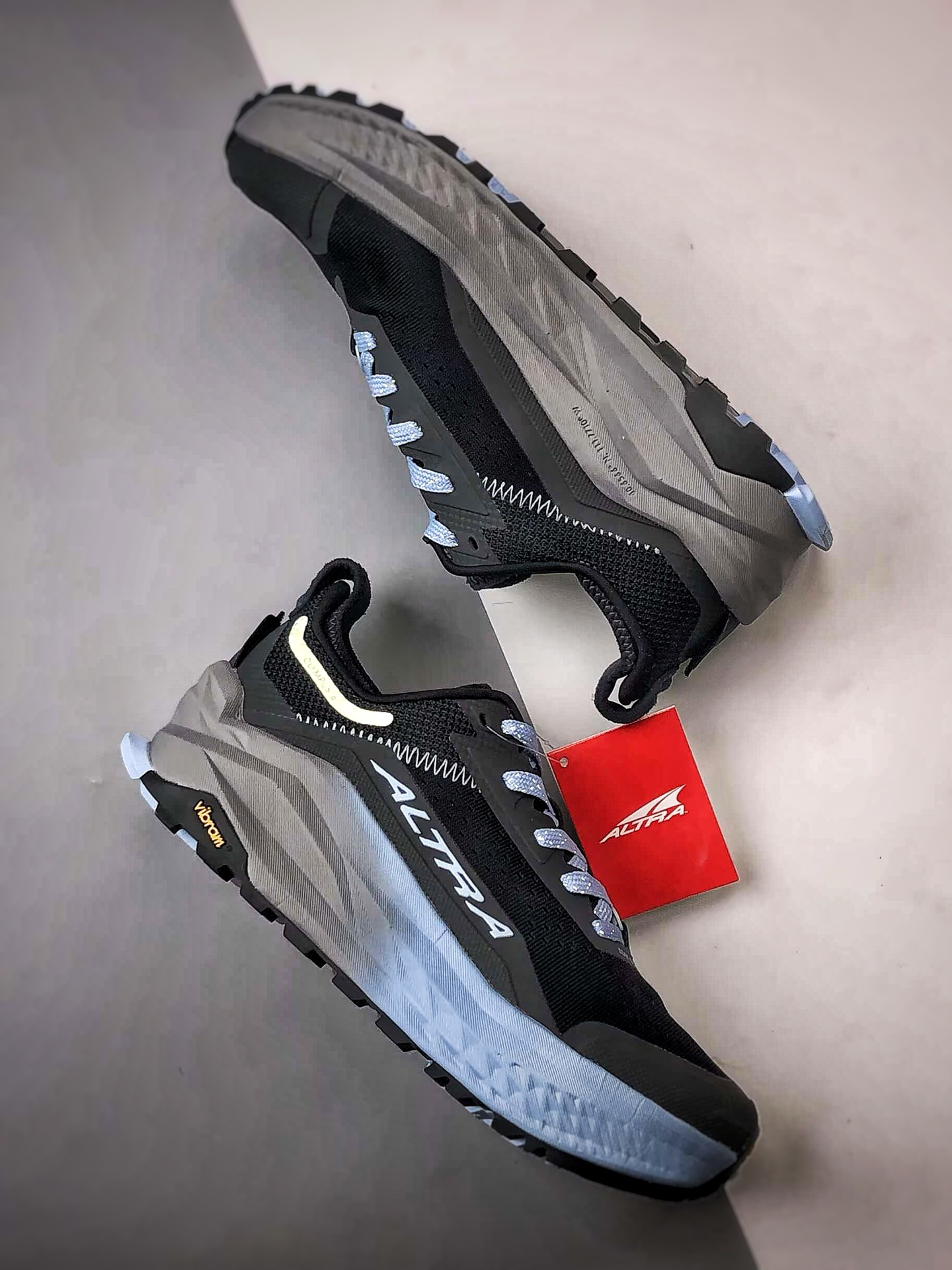 230 Altra Olympus 6 黑蓝色 户外时尚舒适缓震越野跑步鞋-Chinese UA Cheap High Quatity Brand Clothes Bags handbags Sneakers wholesale wholesaler seller from China Factory suppliers Fashion Clothing Shoes best Quality Beautiful Price 230 Altra Olympus 6 黑蓝色 户外时尚舒适缓震越野跑步鞋