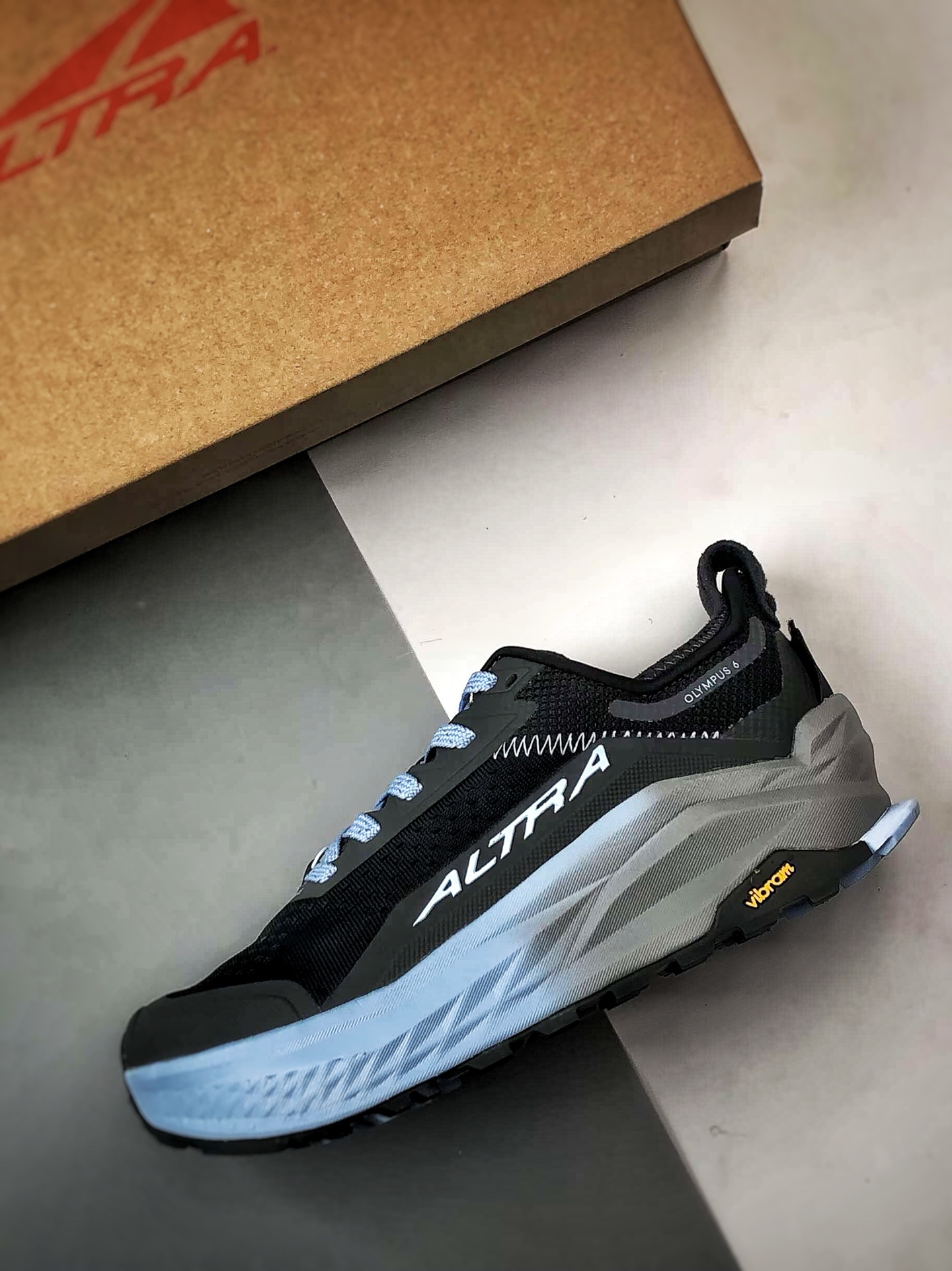 230 Altra Olympus 6 黑蓝色 户外时尚舒适缓震越野跑步鞋-Chinese UA Cheap High Quatity Brand Clothes Bags handbags Sneakers wholesale wholesaler seller from China Factory suppliers Fashion Clothing Shoes best Quality Beautiful Price 230 Altra Olympus 6 黑蓝色 户外时尚舒适缓震越野跑步鞋