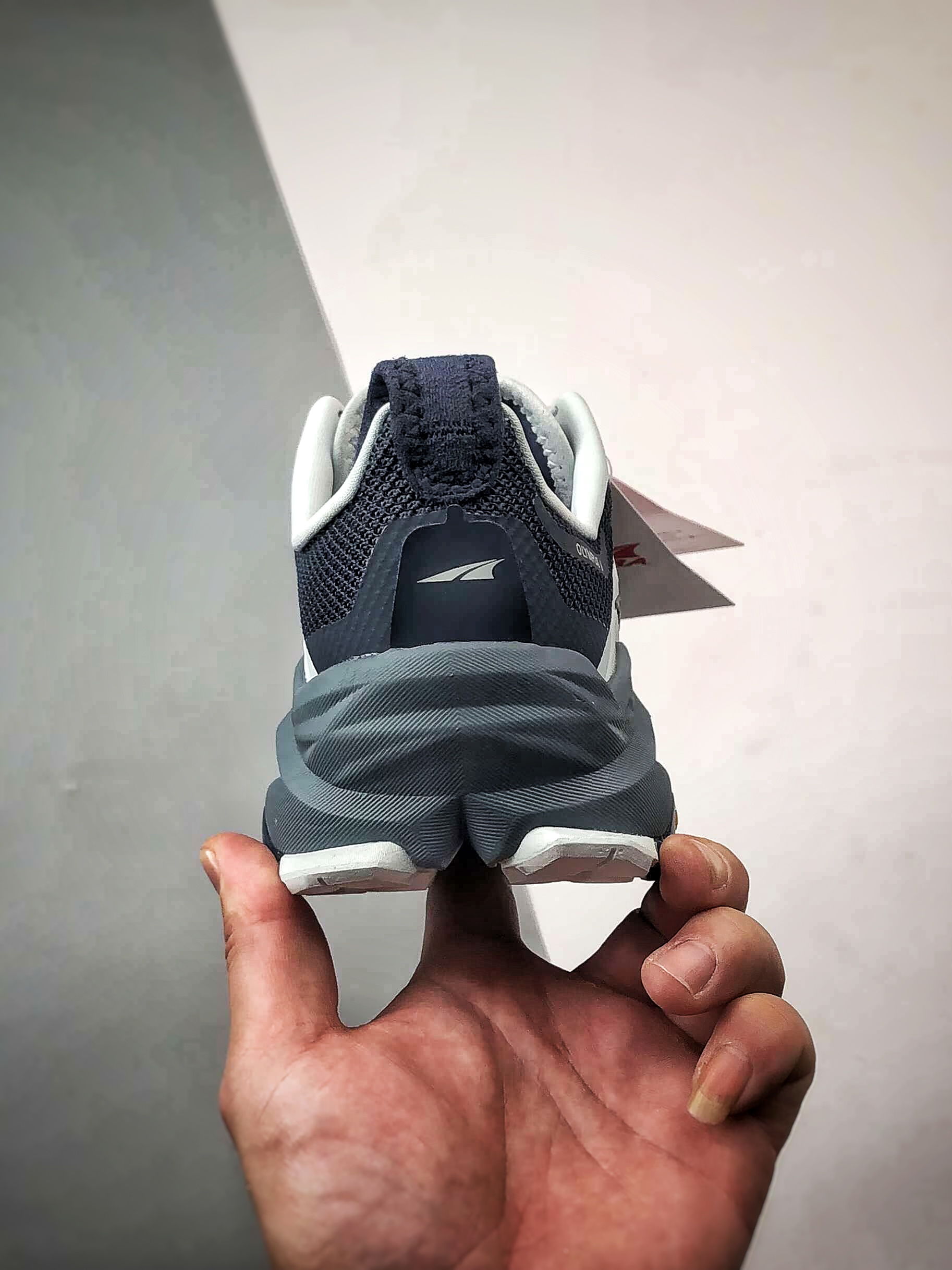 230 Altra Olympus 6 深蓝色 户外时尚舒适缓震越野跑步鞋