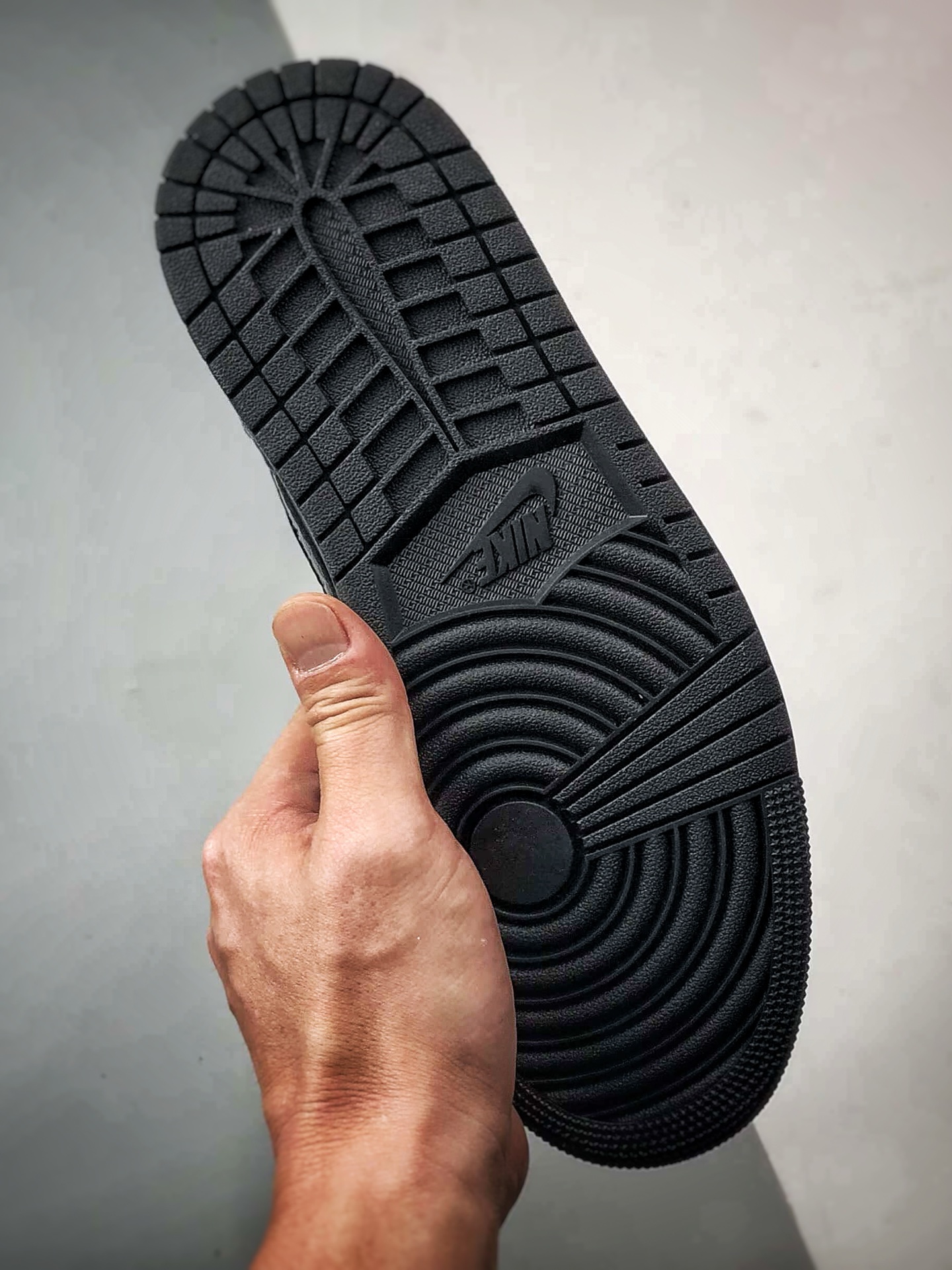 Air Jordan 1 Low 漆皮黑武士 IQ9701-010-Top High Quatity Cheap Sneakers Fashion Clothing Clothes Bags handbags Shoes of all Brand wholesale With The best Quality And Beautiful Price from China Factory Chinese suppliers wholesaler seller Air Jordan 1 Low 漆皮黑武士 IQ9701-010