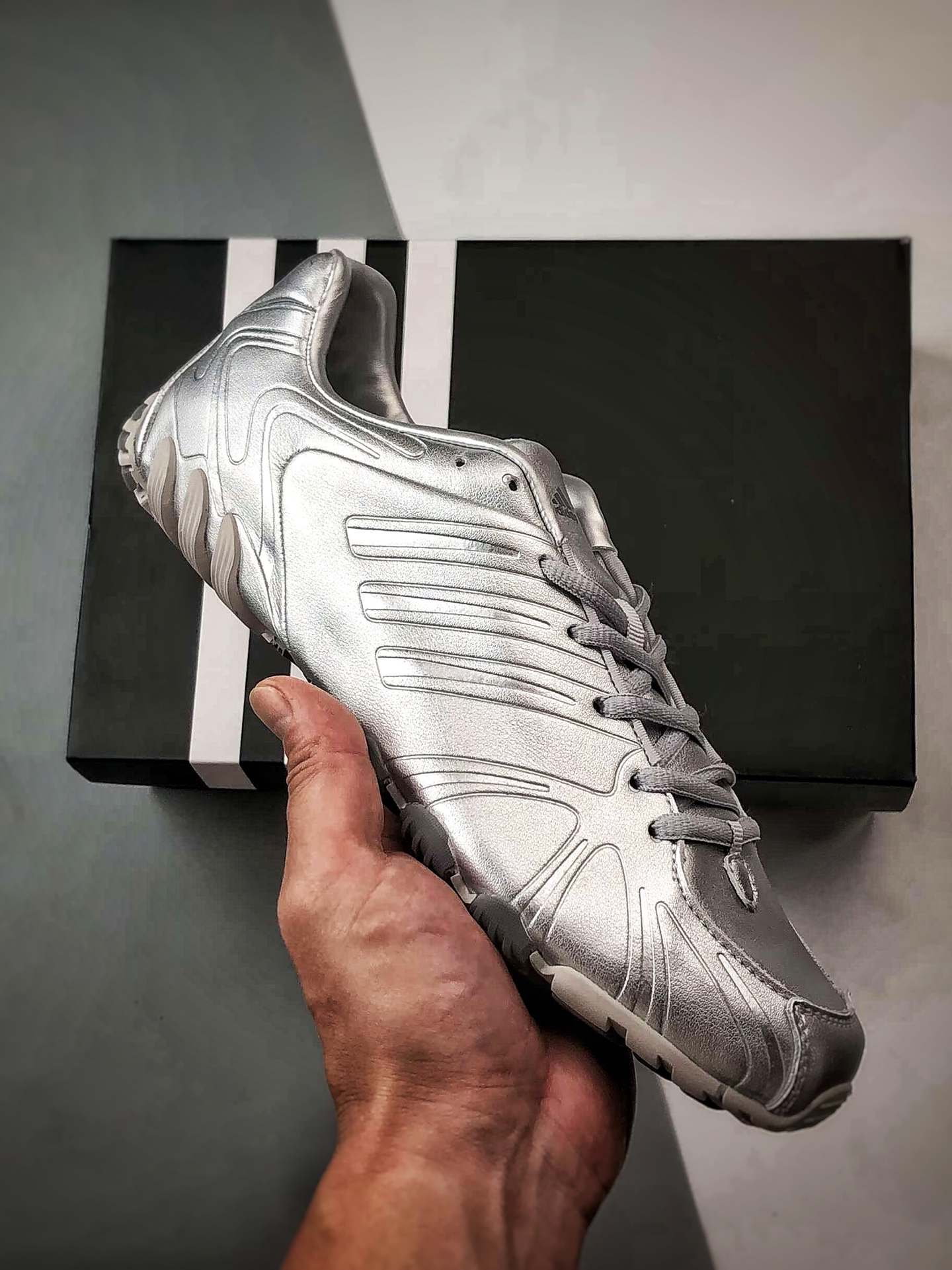 200 AD Ghost Sprint 银色 千禧风复古低帮薄底生活休闲鞋 JQ6439-Chinese UA Cheap High Quatity Brand Clothes Bags handbags Sneakers wholesale wholesaler seller from China Factory suppliers Fashion Clothing Shoes best Quality Beautiful Price 200 AD Ghost Sprint 银色 千禧风复古低帮薄底生活休闲鞋 JQ6439