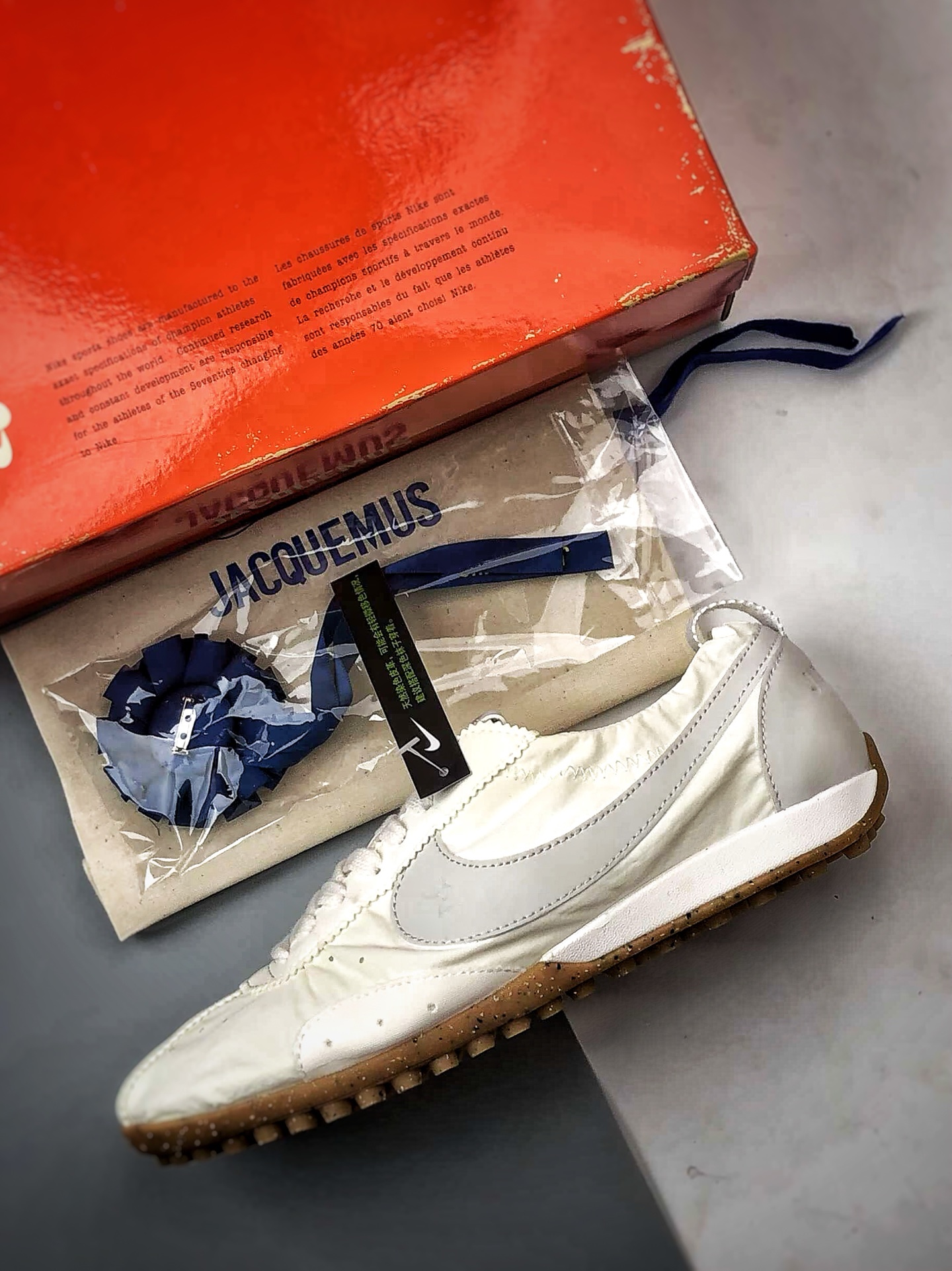 240 NK Moon Shoe x Jacquemus 米白色 联名尼龙复古柔软舒适薄底休闲鞋 HV8547-002