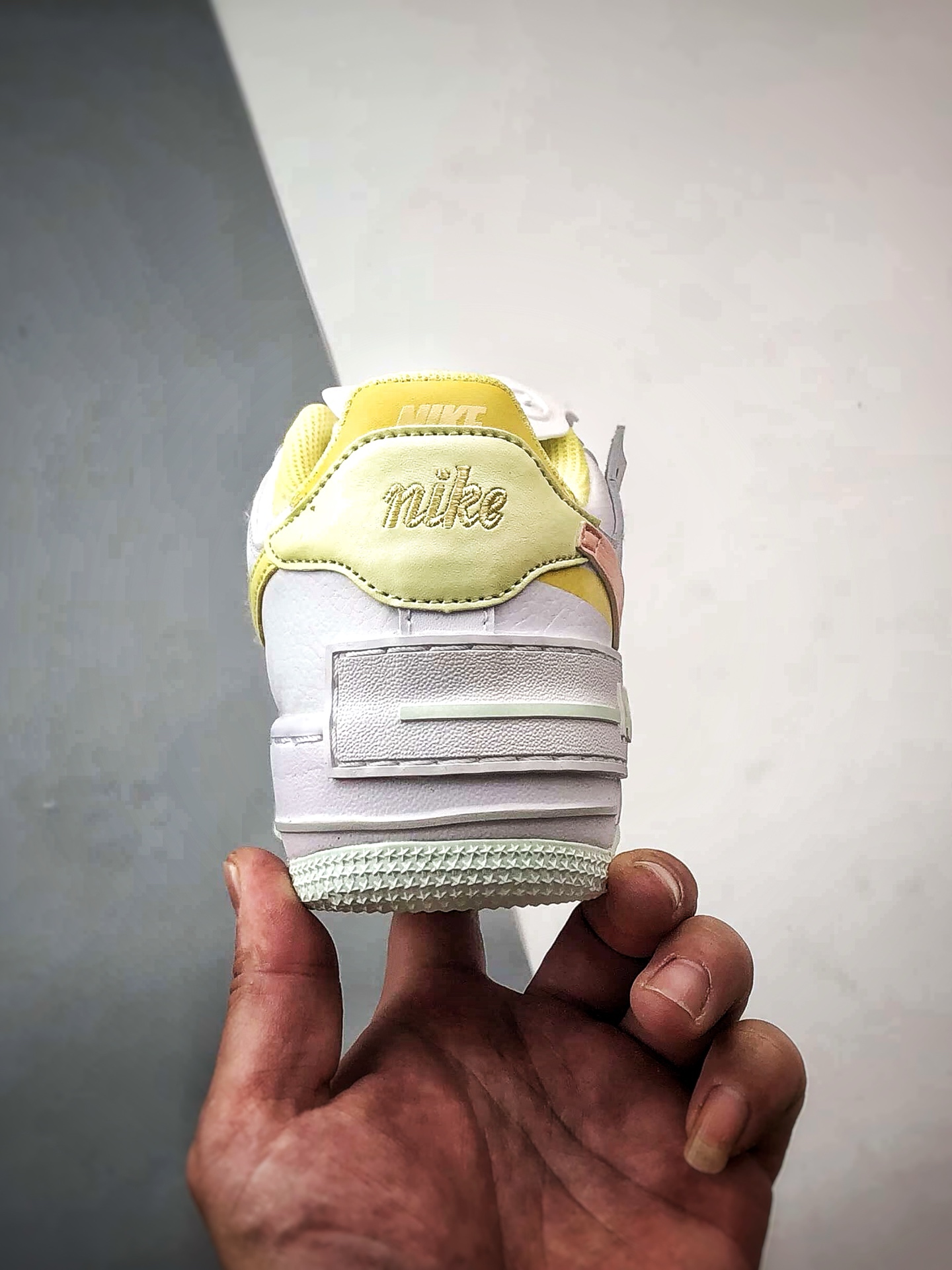 220 Air Force 1 Shadow 白黄粉 轻量增高低帮百搭板鞋马卡龙 IQ9803-161