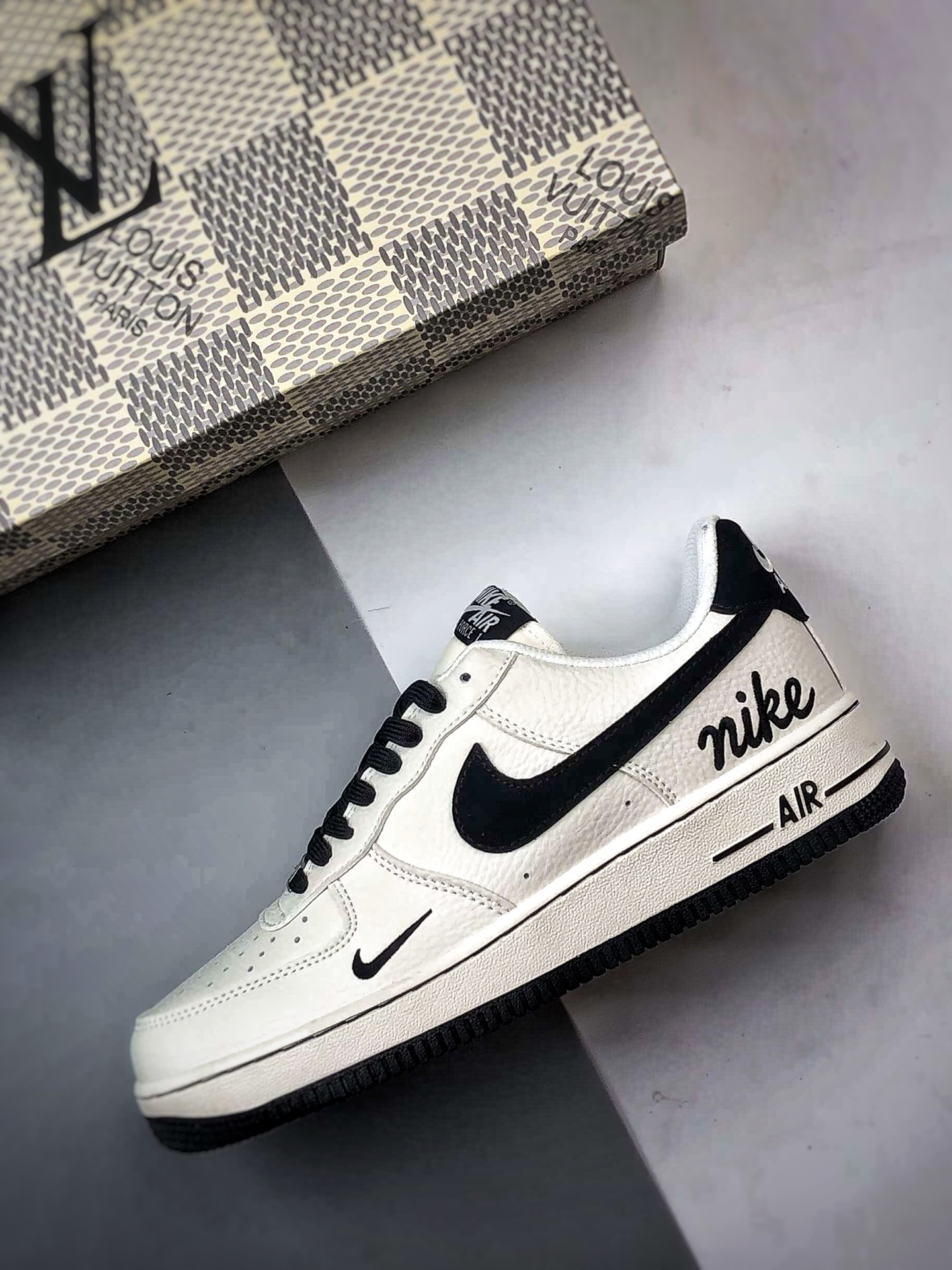 Air Force 1 '07 Low 米白黑 NH0601-546-Top High Quatity Cheap Sneakers Fashion Clothing Clothes Bags handbags Shoes of all Brand wholesale With The best Quality And Beautiful Price from China Factory Chinese suppliers wholesaler seller Air Force 1 '07 Low 米白黑 NH0601-546