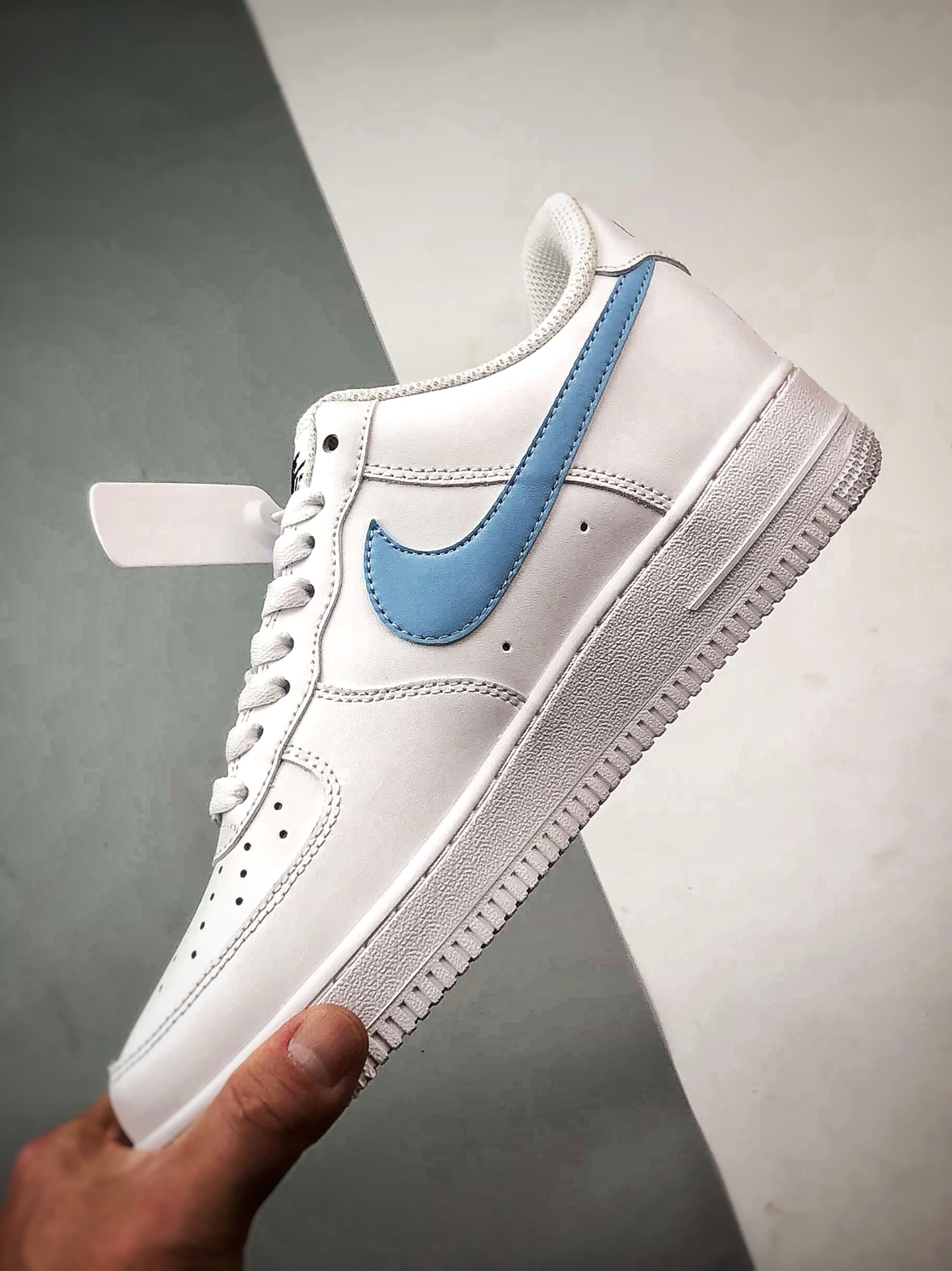 260 定制球鞋 Air Force 1 Low 双钩空军 白蓝 经典休闲运动板鞋 ZH0316-121-Chinese UA Cheap High Quatity Brand Clothes Bags handbags Sneakers wholesale wholesaler seller from China Factory suppliers Fashion Clothing Shoes best Quality Beautiful Price 260 定制球鞋 Air Force 1 Low 双钩空军 白蓝 经典休闲运动板鞋 ZH0316-121