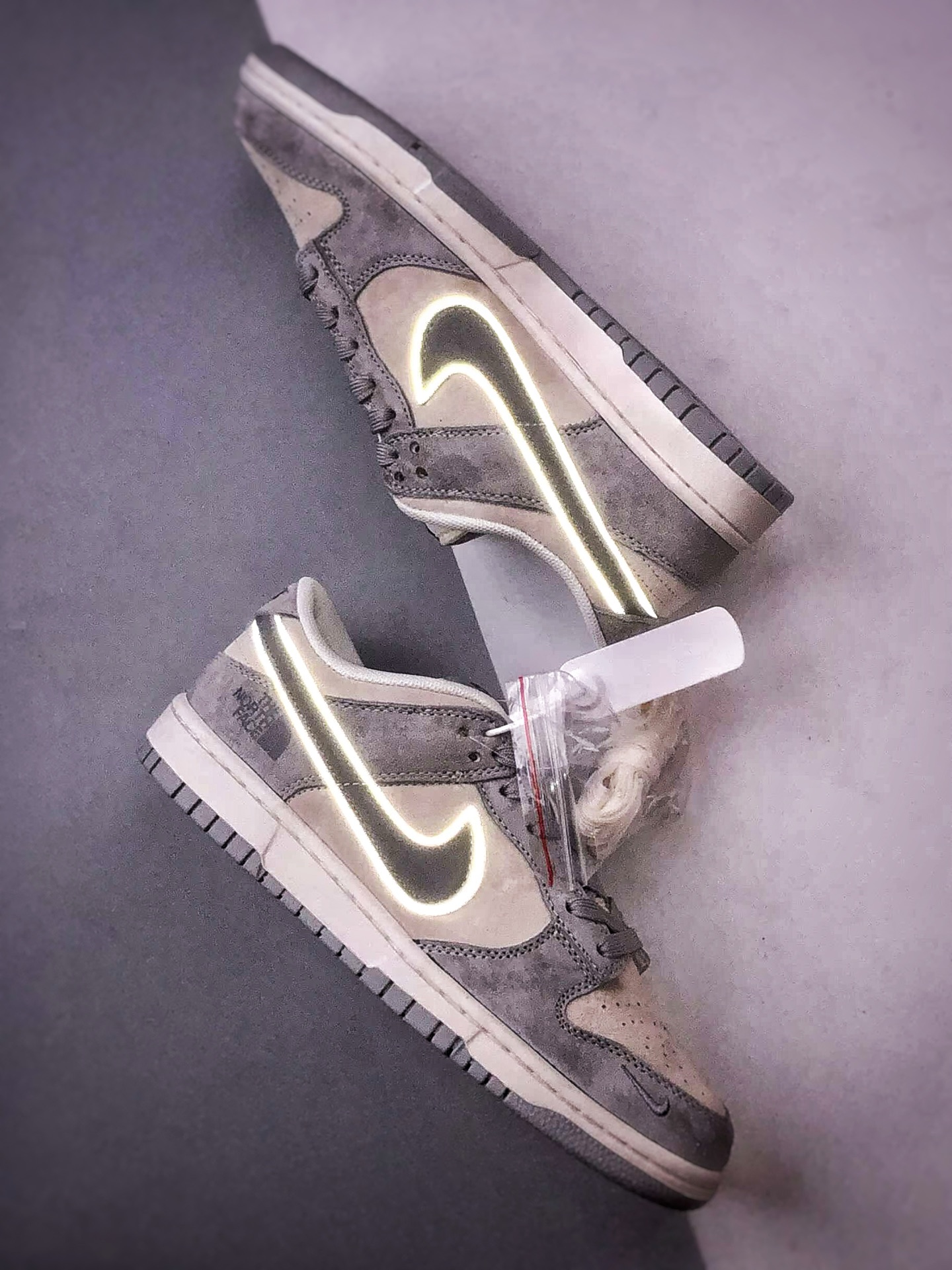 NK Dunk Low Retro ”DIY高端定制” 北面猪八米灰 低帮休闲运动板鞋 XZ5899-109-Top High Quatity Cheap Sneakers Fashion Clothing Clothes Bags handbags Shoes of all Brand wholesale With The best Quality And Beautiful Price from China Factory Chinese suppliers wholesaler seller NK Dunk Low Retro ”DIY高端定制” 北面猪八米灰 低帮休闲运动板鞋 XZ5899-109
