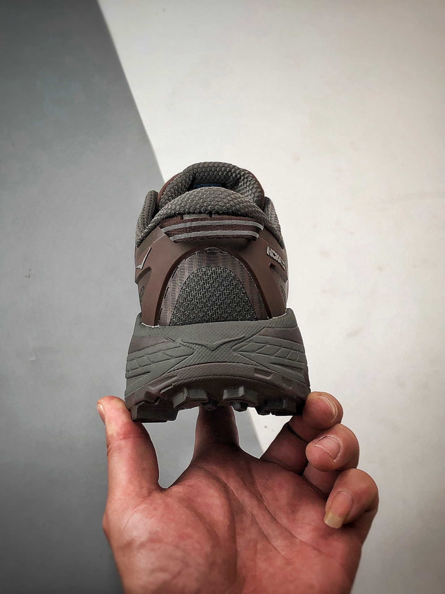 180 Hoka One One Mafate Speed 2 灰棕色 玛法特低帮厚底轻量户外运动鞋 1126851-AYW-Chinese UA Cheap High Quatity Brand Clothes Bags handbags Sneakers wholesale wholesaler seller from China Factory suppliers Fashion Clothing Shoes best Quality Beautiful Price 180 Hoka One One Mafate Speed 2 灰棕色 玛法特低帮厚底轻量户外运动鞋 1126851-AYW