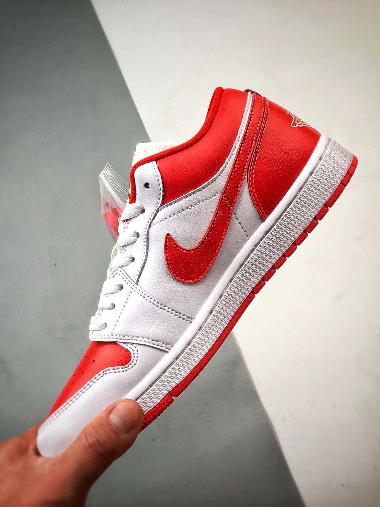 200 Air Jordan 1 Low 红白 DC0774-110