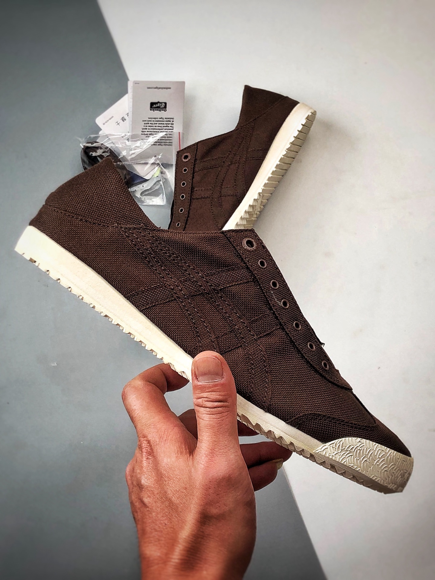 Asics 鬼冢虎 Mexico 66 SD 深棕色 1183C432-200-Top High Quatity Cheap Sneakers Fashion Clothing Clothes Bags handbags Shoes of all Brand wholesale With The best Quality And Beautiful Price from China Factory Chinese suppliers wholesaler seller Asics 鬼冢虎 Mexico 66 SD 深棕色 1183C432-200