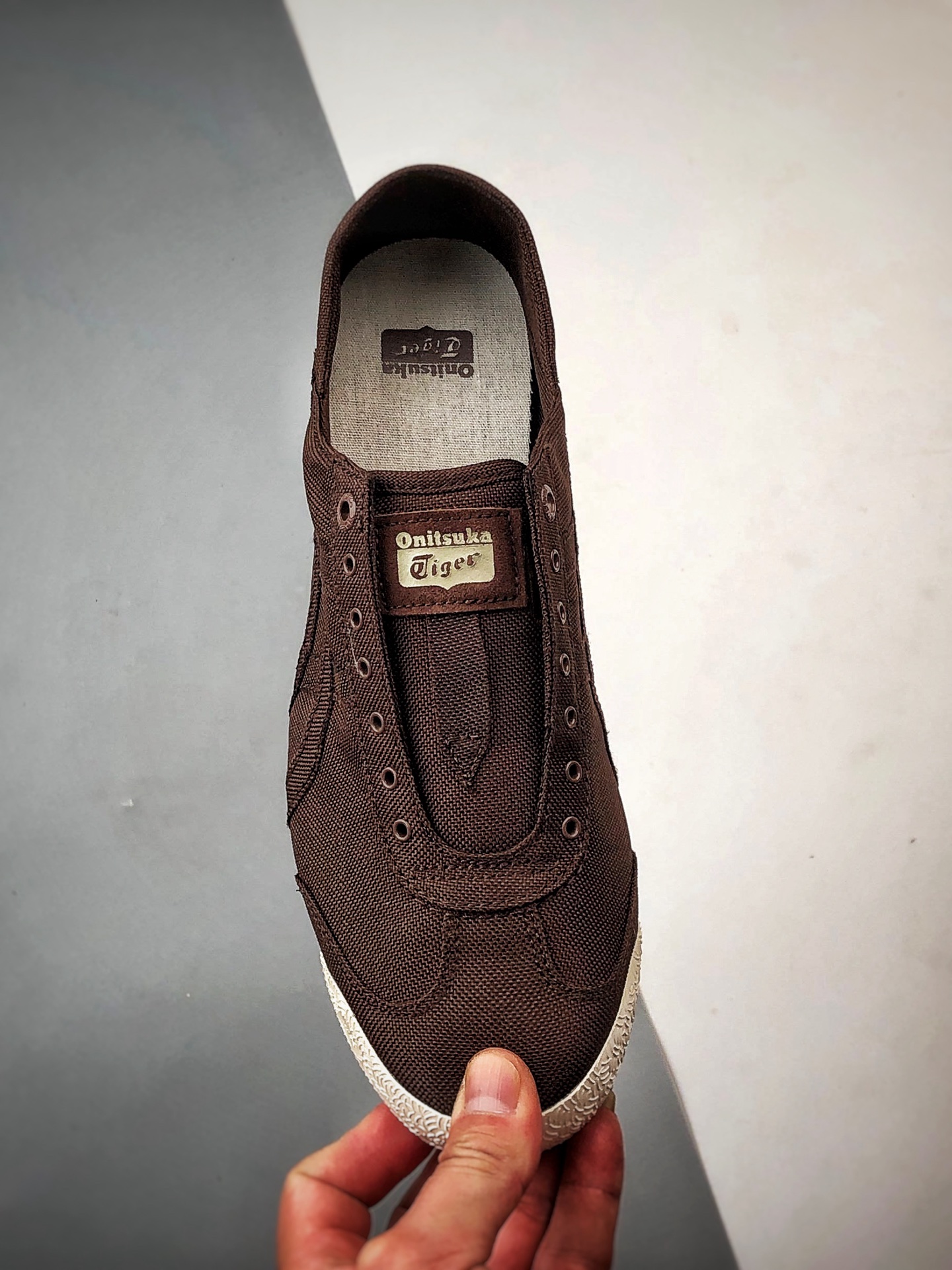 Asics 鬼冢虎 Mexico 66 SD 深棕色 1183C432-200-Top High Quatity Cheap Sneakers Fashion Clothing Clothes Bags handbags Shoes of all Brand wholesale With The best Quality And Beautiful Price from China Factory Chinese suppliers wholesaler seller Asics 鬼冢虎 Mexico 66 SD 深棕色 1183C432-200