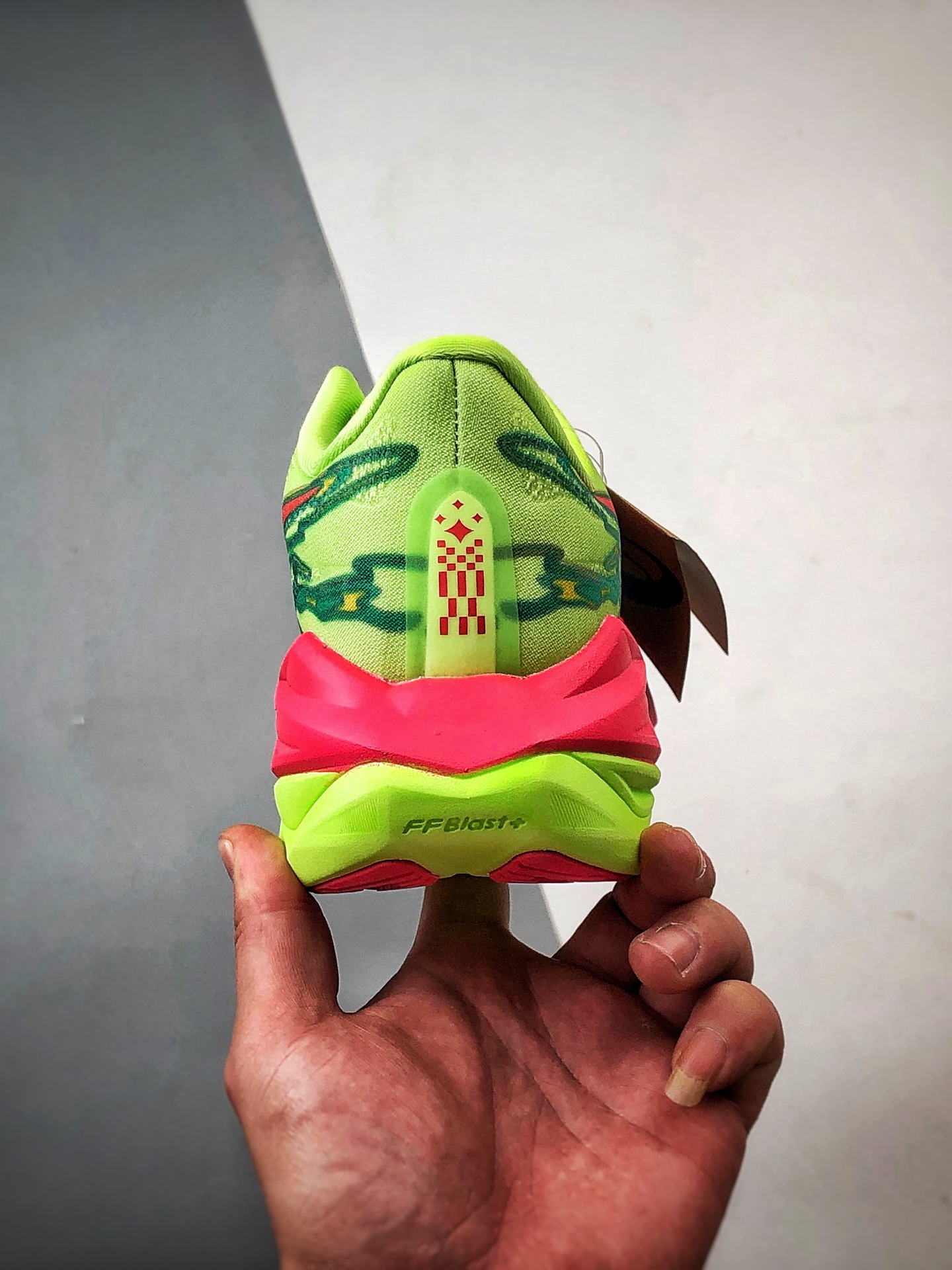 Asics SuperBlast 3 绿红色 轻量回弹舒适透气支撑跑步鞋 1013A189-002-Top High Quatity Cheap Sneakers Fashion Clothing Clothes Bags handbags Shoes of all Brand wholesale With The best Quality And Beautiful Price from China Factory Chinese suppliers wholesaler seller Asics SuperBlast 3 绿红色 轻量回弹舒适透气支撑跑步鞋 1013A189-002