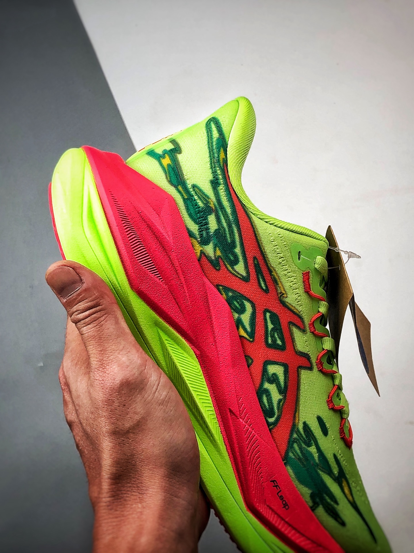 Asics SuperBlast 3 绿红色 轻量回弹舒适透气支撑跑步鞋 1013A189-002-Top High Quatity Cheap Sneakers Fashion Clothing Clothes Bags handbags Shoes of all Brand wholesale With The best Quality And Beautiful Price from China Factory Chinese suppliers wholesaler seller Asics SuperBlast 3 绿红色 轻量回弹舒适透气支撑跑步鞋 1013A189-002
