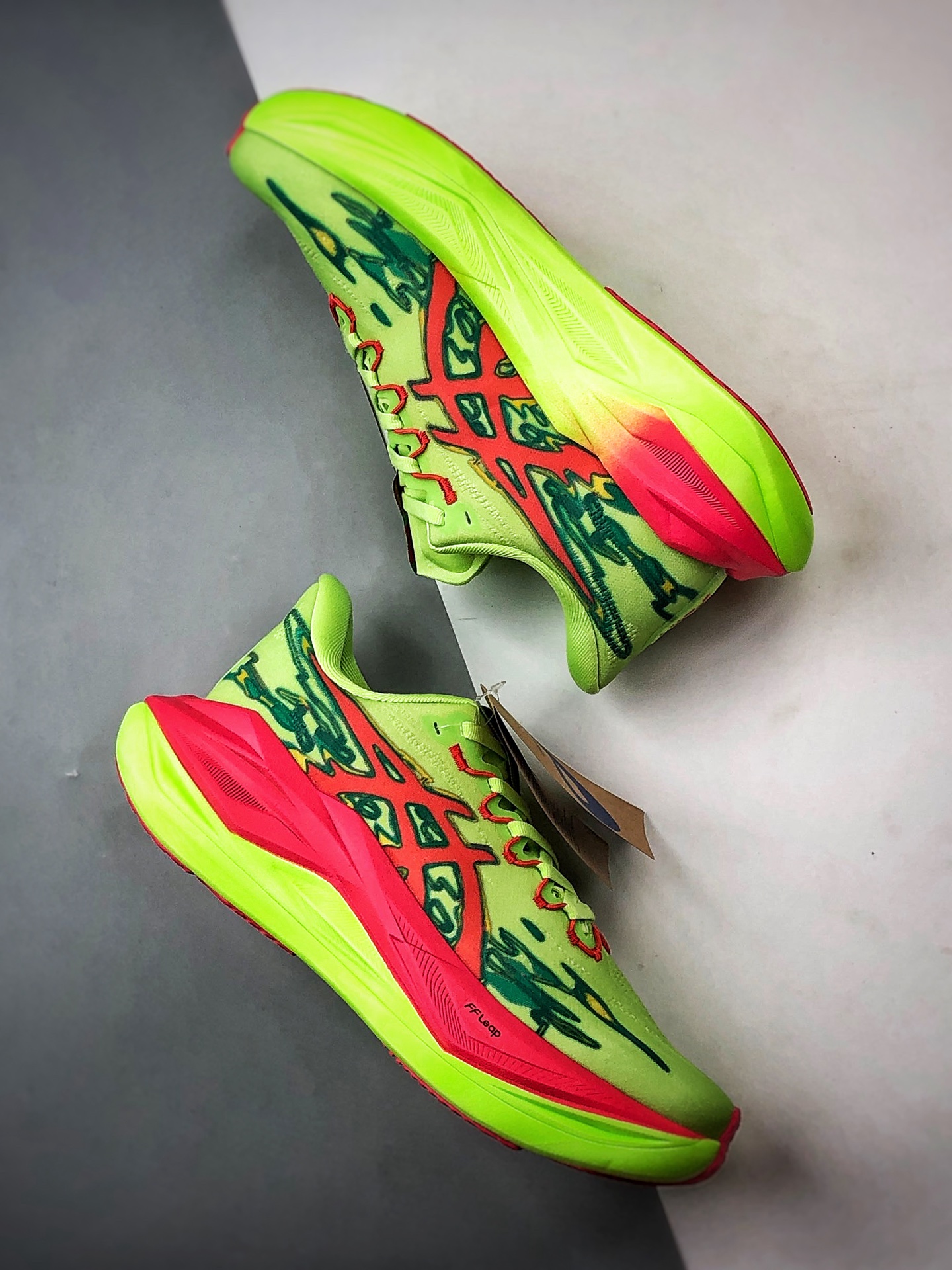 Asics SuperBlast 3 绿红色 轻量回弹舒适透气支撑跑步鞋 1013A189-002-Top High Quatity Cheap Sneakers Fashion Clothing Clothes Bags handbags Shoes of all Brand wholesale With The best Quality And Beautiful Price from China Factory Chinese suppliers wholesaler seller Asics SuperBlast 3 绿红色 轻量回弹舒适透气支撑跑步鞋 1013A189-002