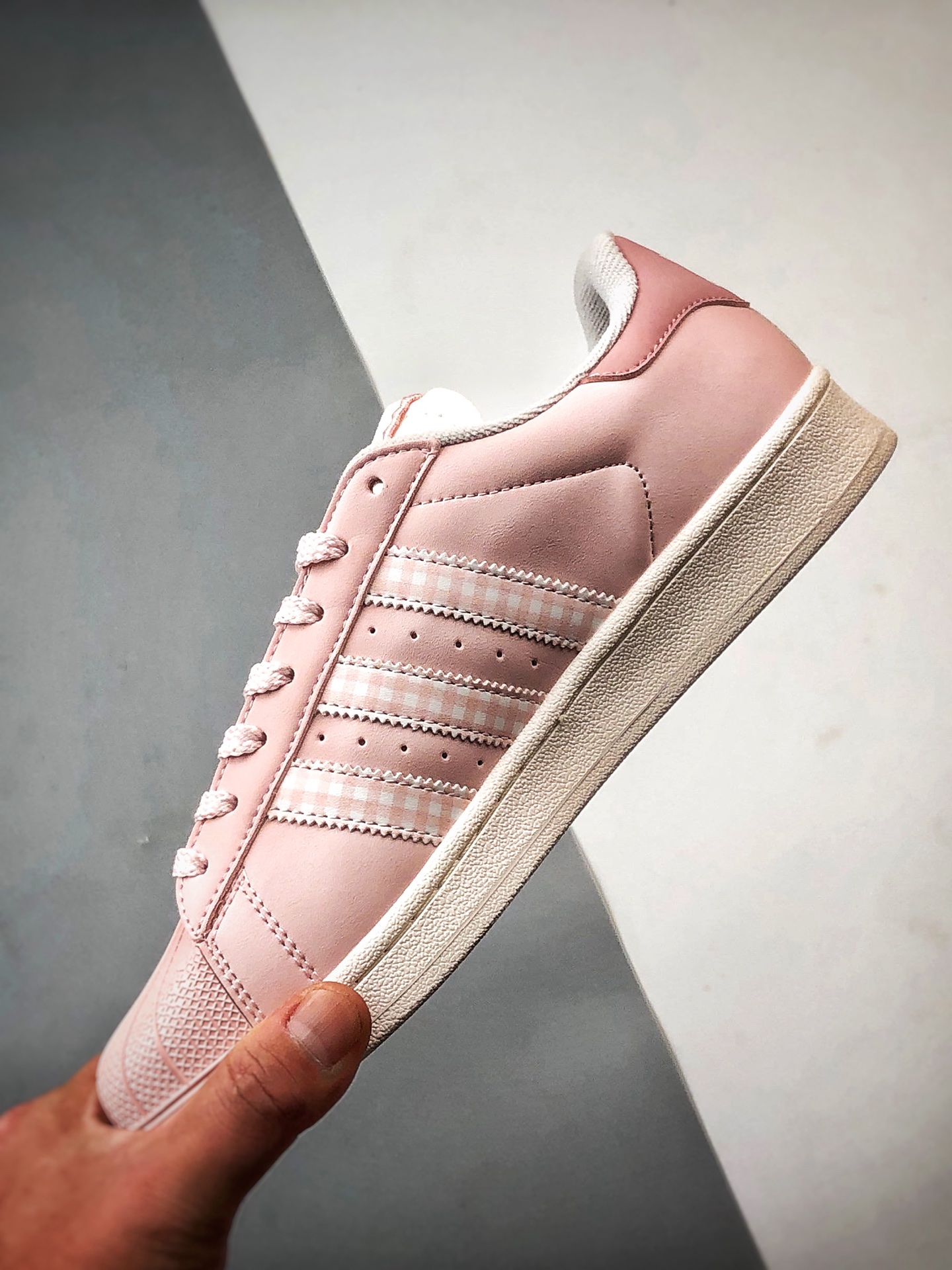 AD Originals Superstar 2 粉白贝壳头 KJ3968-Top High Quatity Cheap Sneakers Fashion Clothing Clothes Bags handbags Shoes of all Brand wholesale With The best Quality And Beautiful Price from China Factory Chinese suppliers wholesaler seller AD Originals Superstar 2 粉白贝壳头 KJ3968